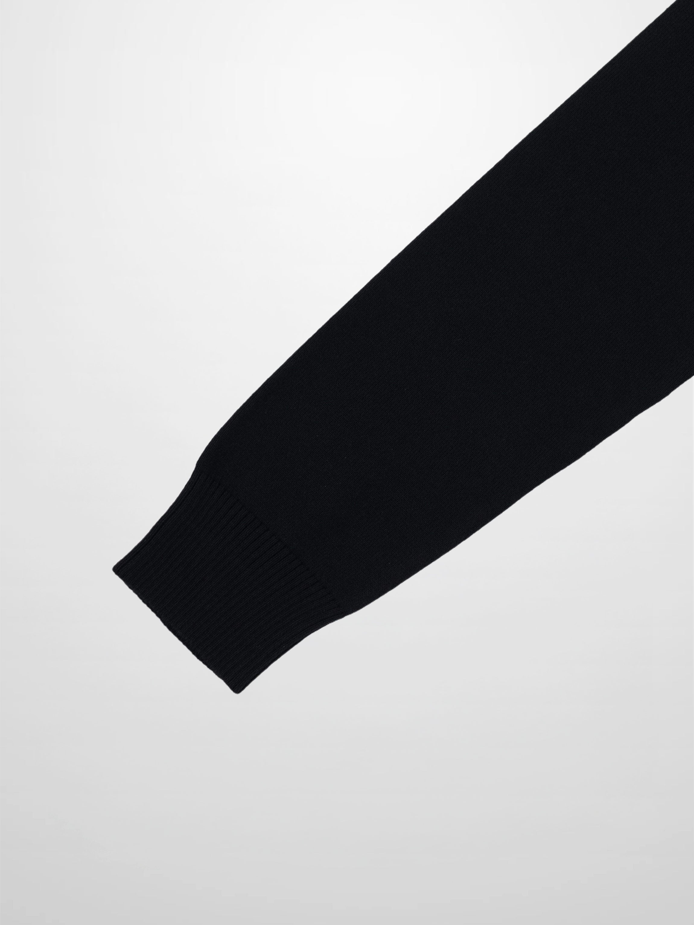 Thin Stripe Turtleneck  Sweater-Black/White