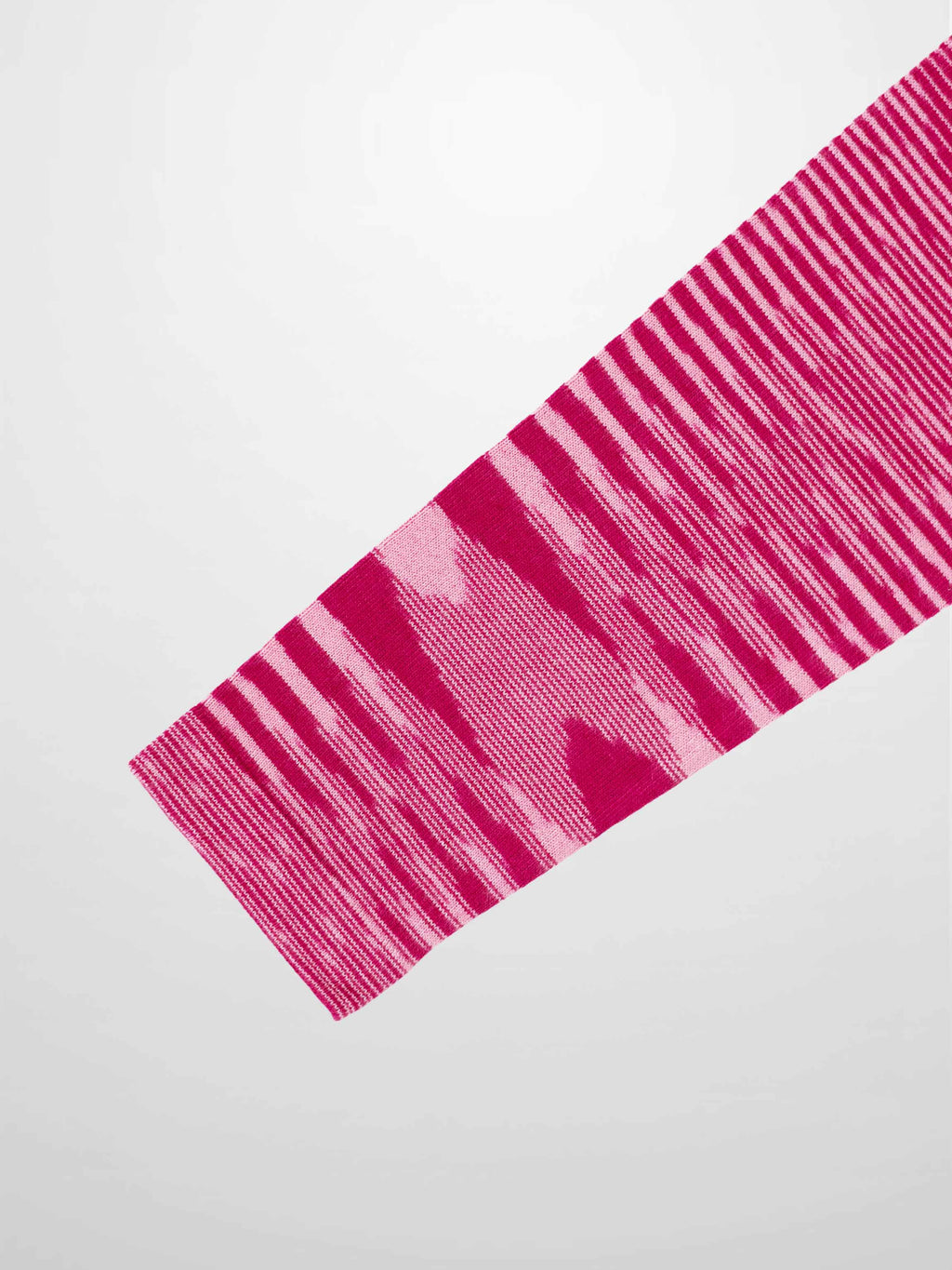 Abstract Stripe Knit Turtleneck-Berry Stripe