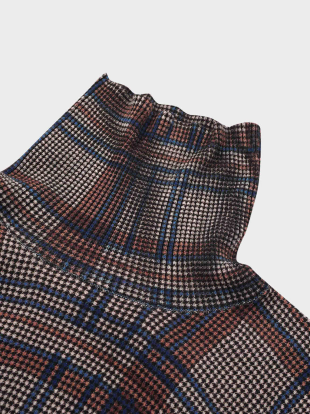 Thin Knit Turtleneck Sweater-Brown/Blue Plaid