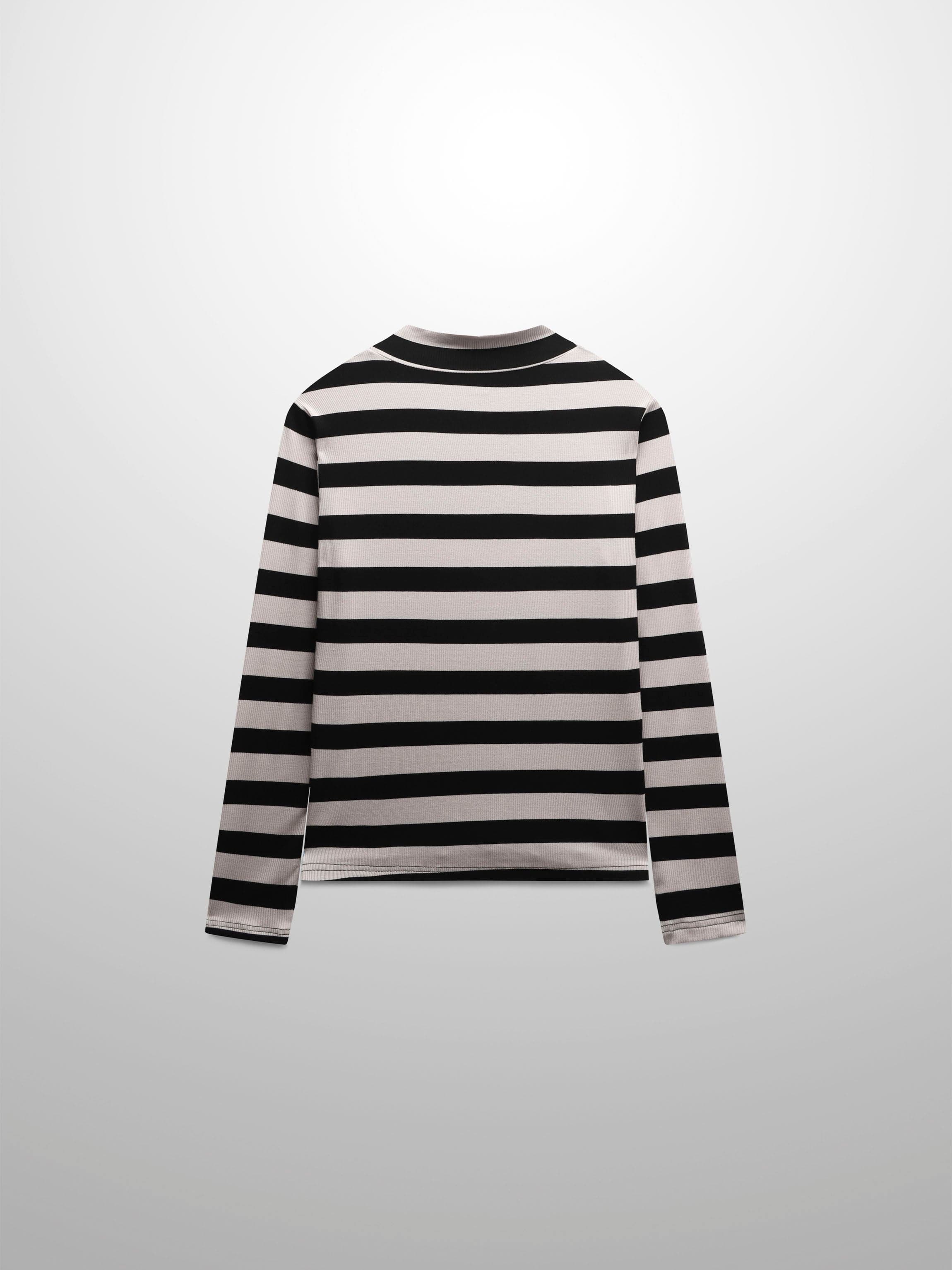 Striped Ribbed Turtleneck-Black/Cream