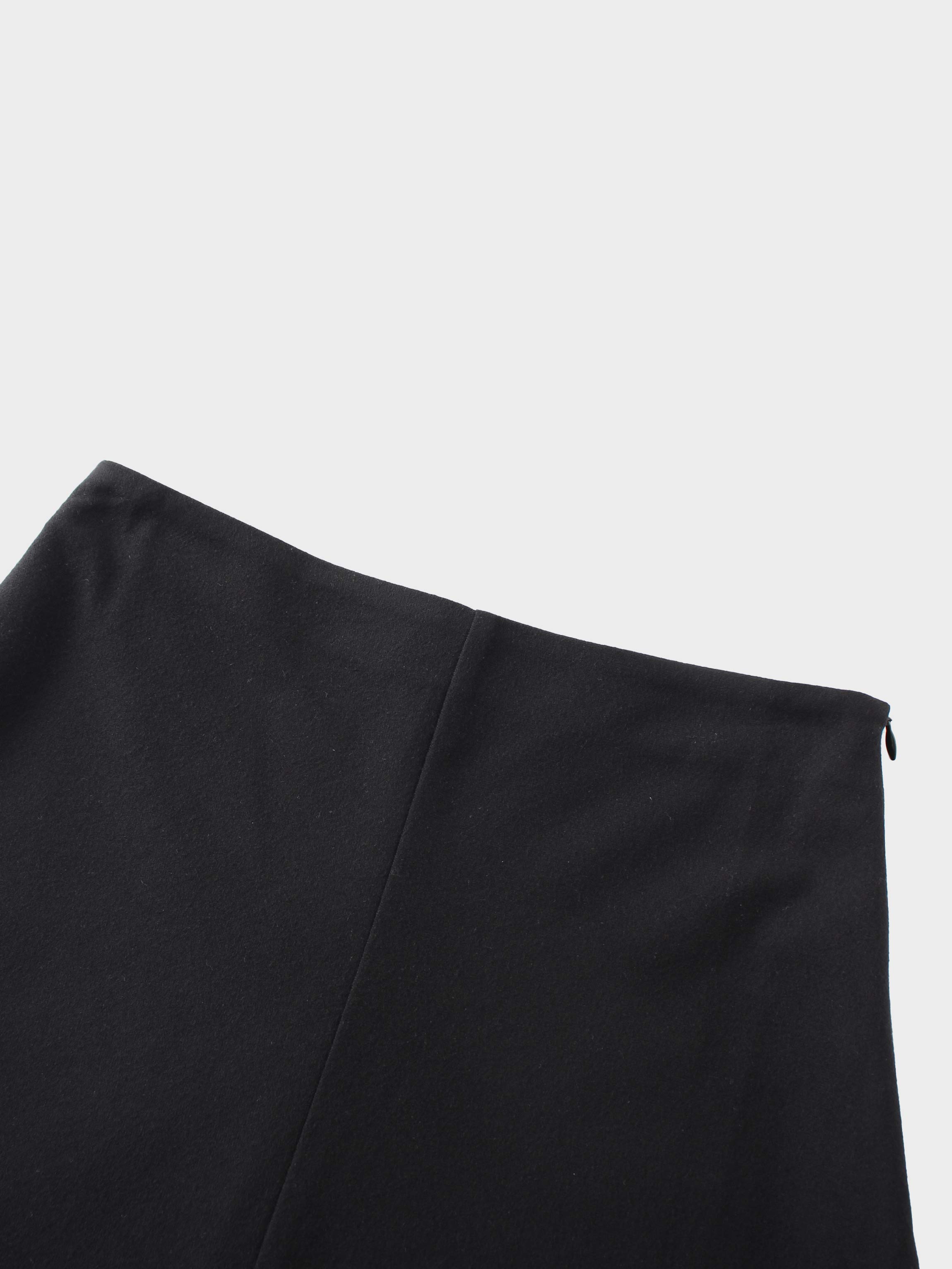 Basic A-Line Seamed Short Skirt-Black