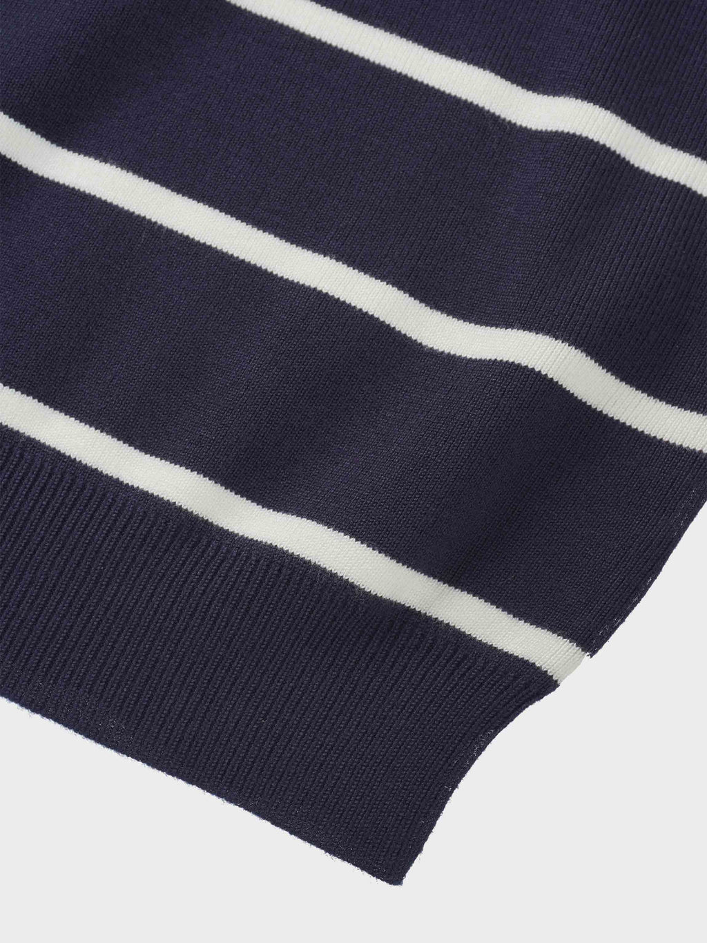 Mock Neck Thin Knit Sweater-Navy/Cream