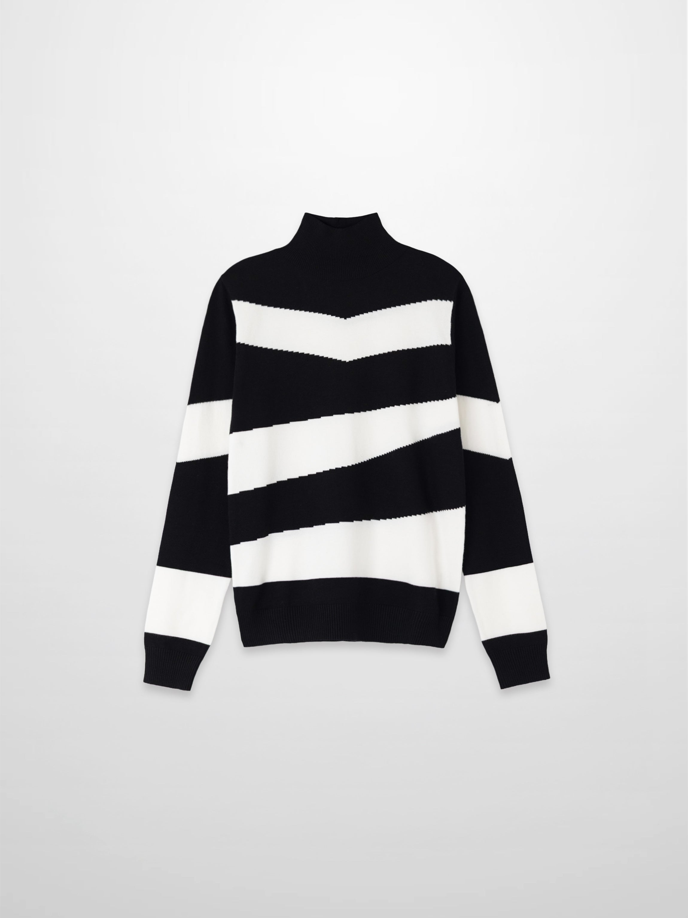 Classic Turtleneck Sweater-Black/White