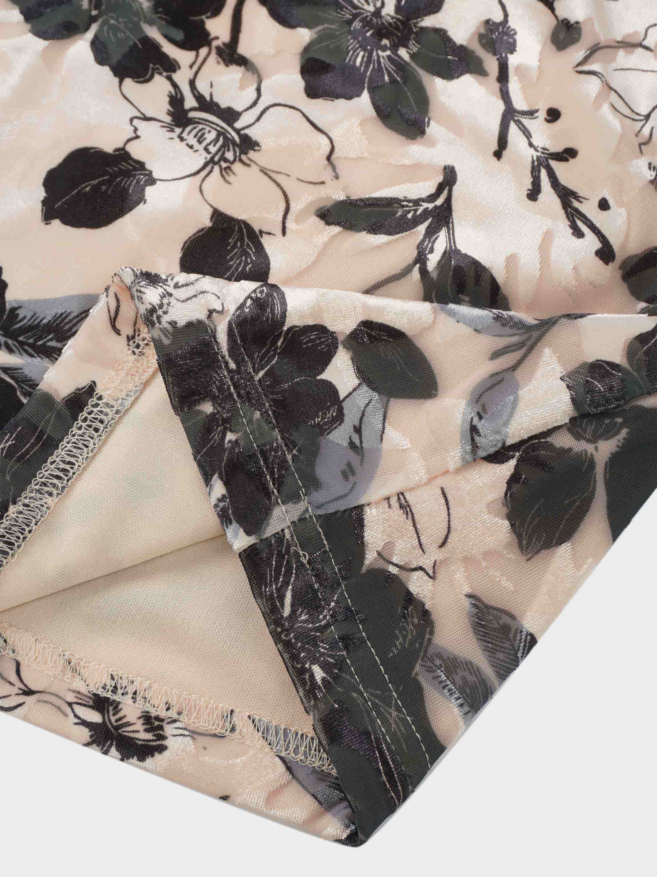 Velvet Printed Turtleneck-Floral