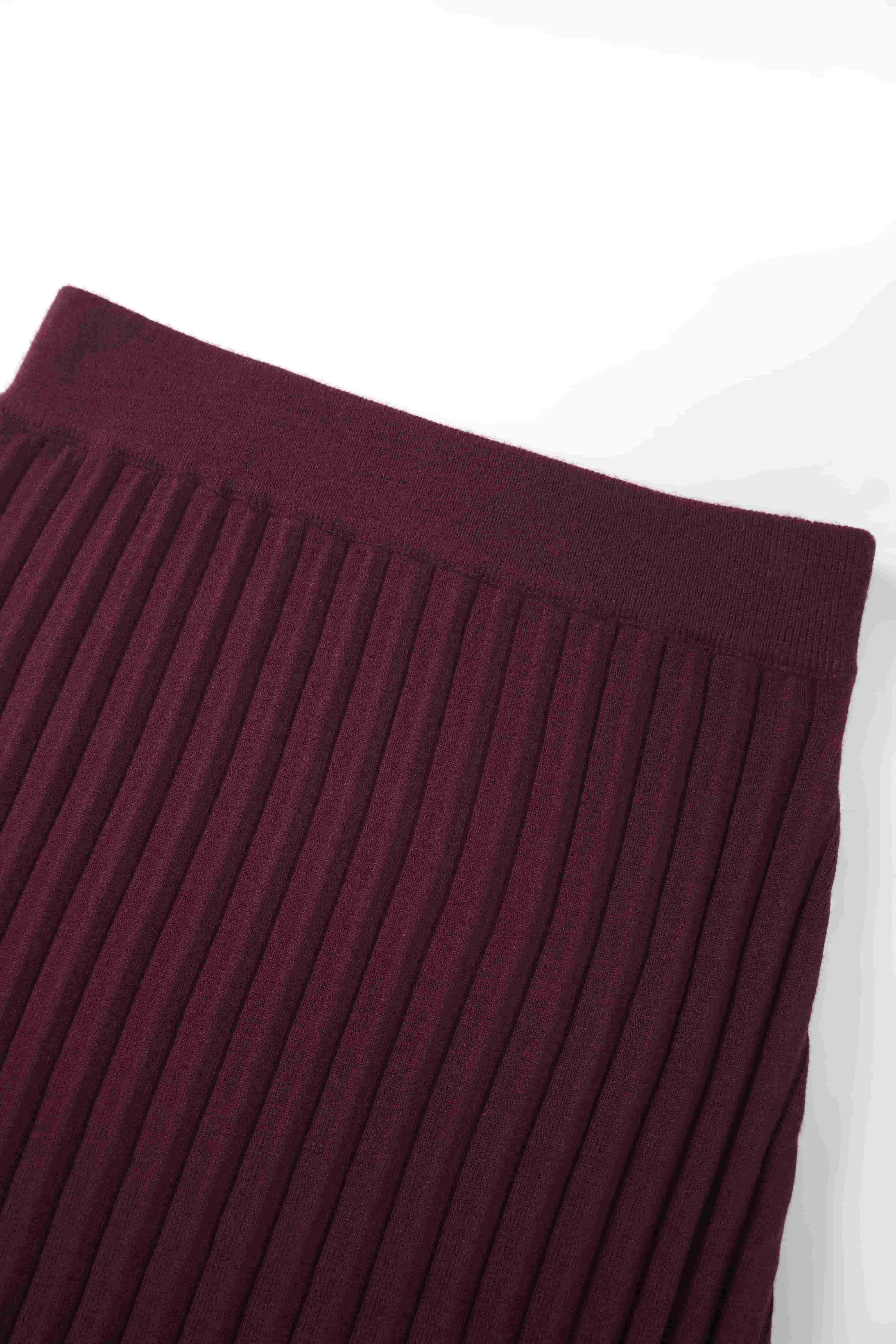 Knit Ribbed Maxi Skirt-Burgundy