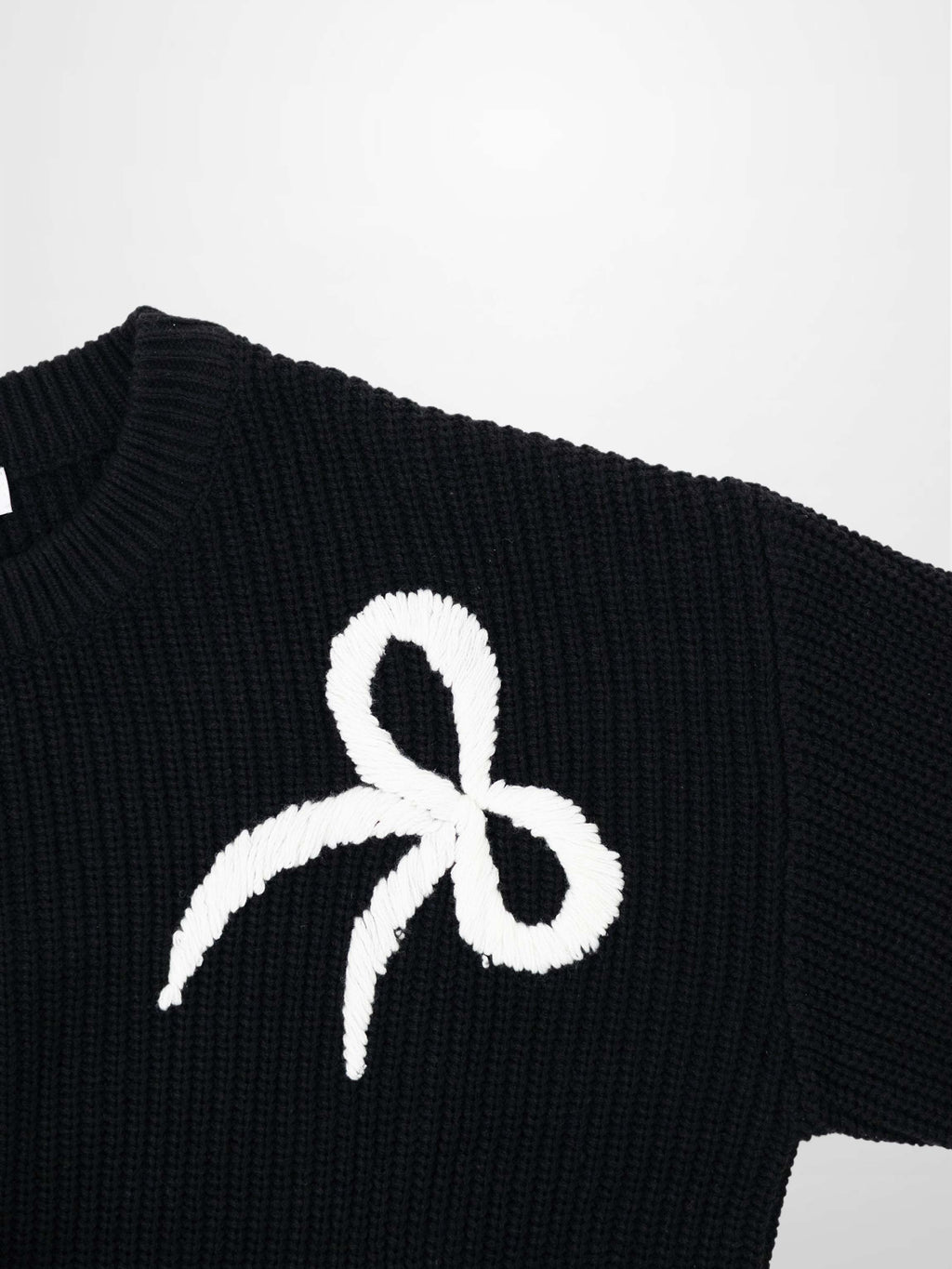 Bow Ribbon Sweater-Black/White