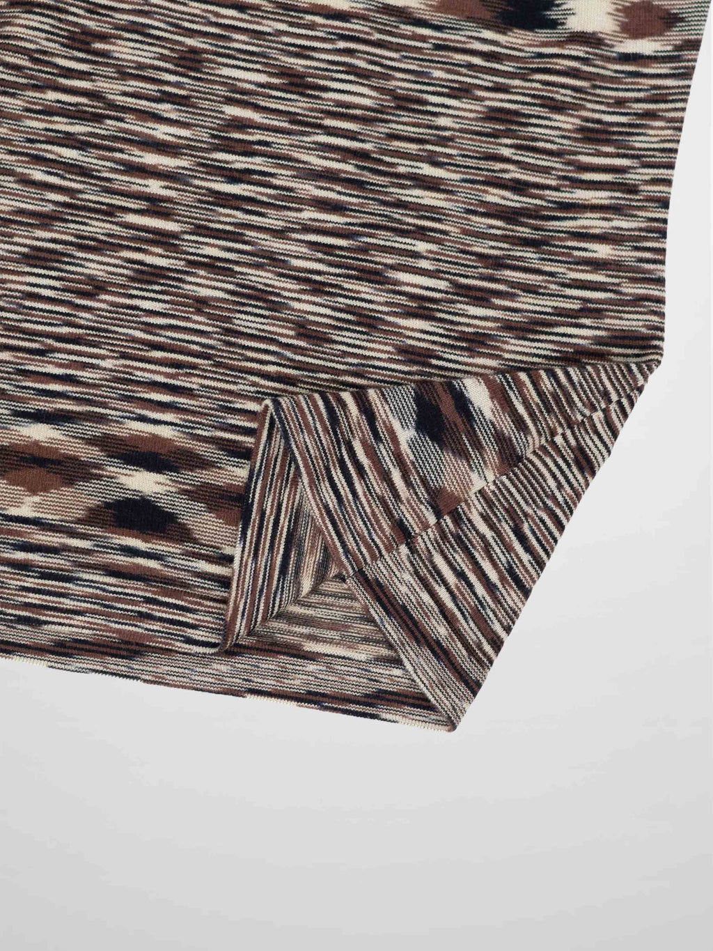 Abstract Stripe Knit Turtleneck-Brown