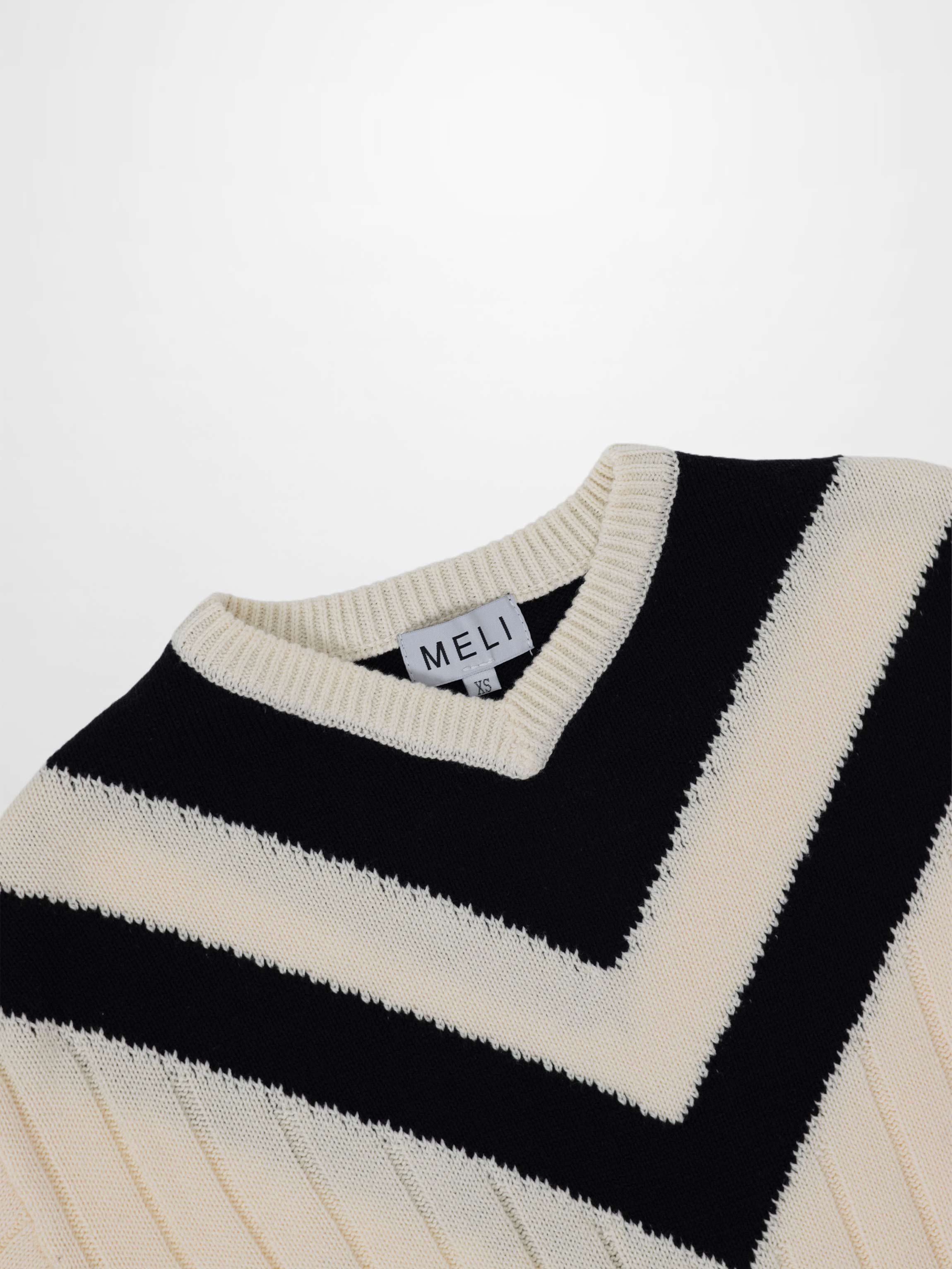 V Neck Stripe Sweater-Cream/Black