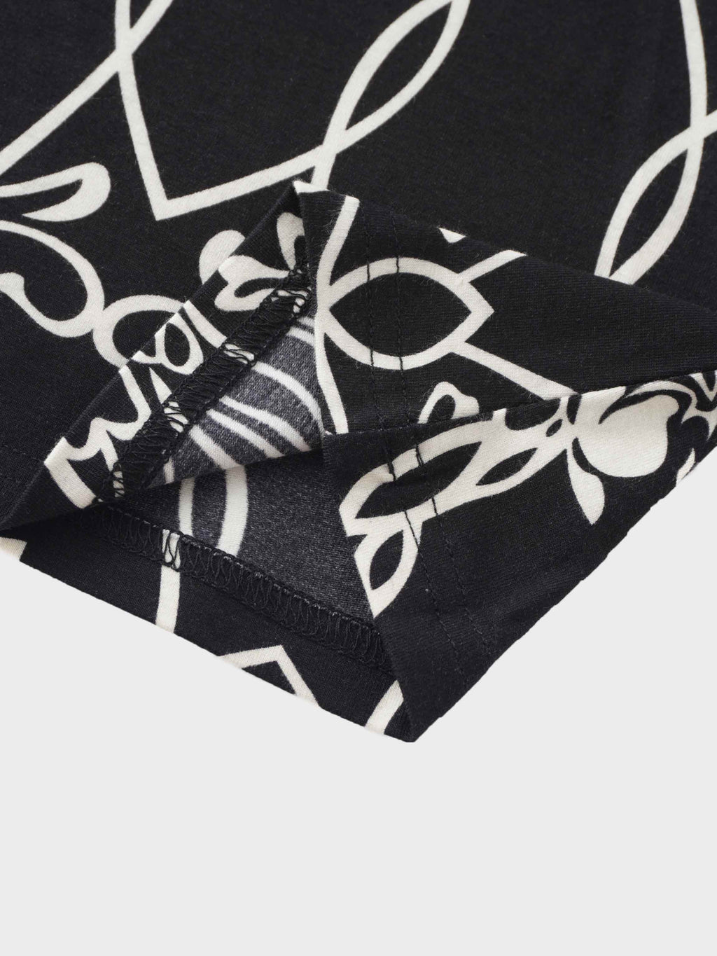 Printed Modal Turtleneck-Floral Vines Black