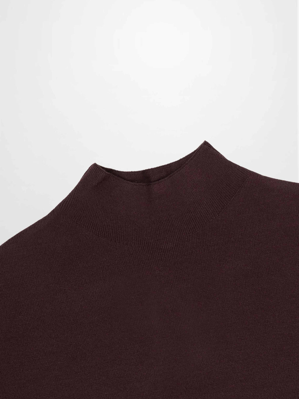 Mock Neck Thin Knit Sweater-Brown