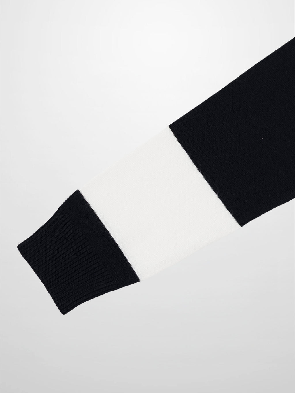 Classic Turtleneck Sweater-Black/White