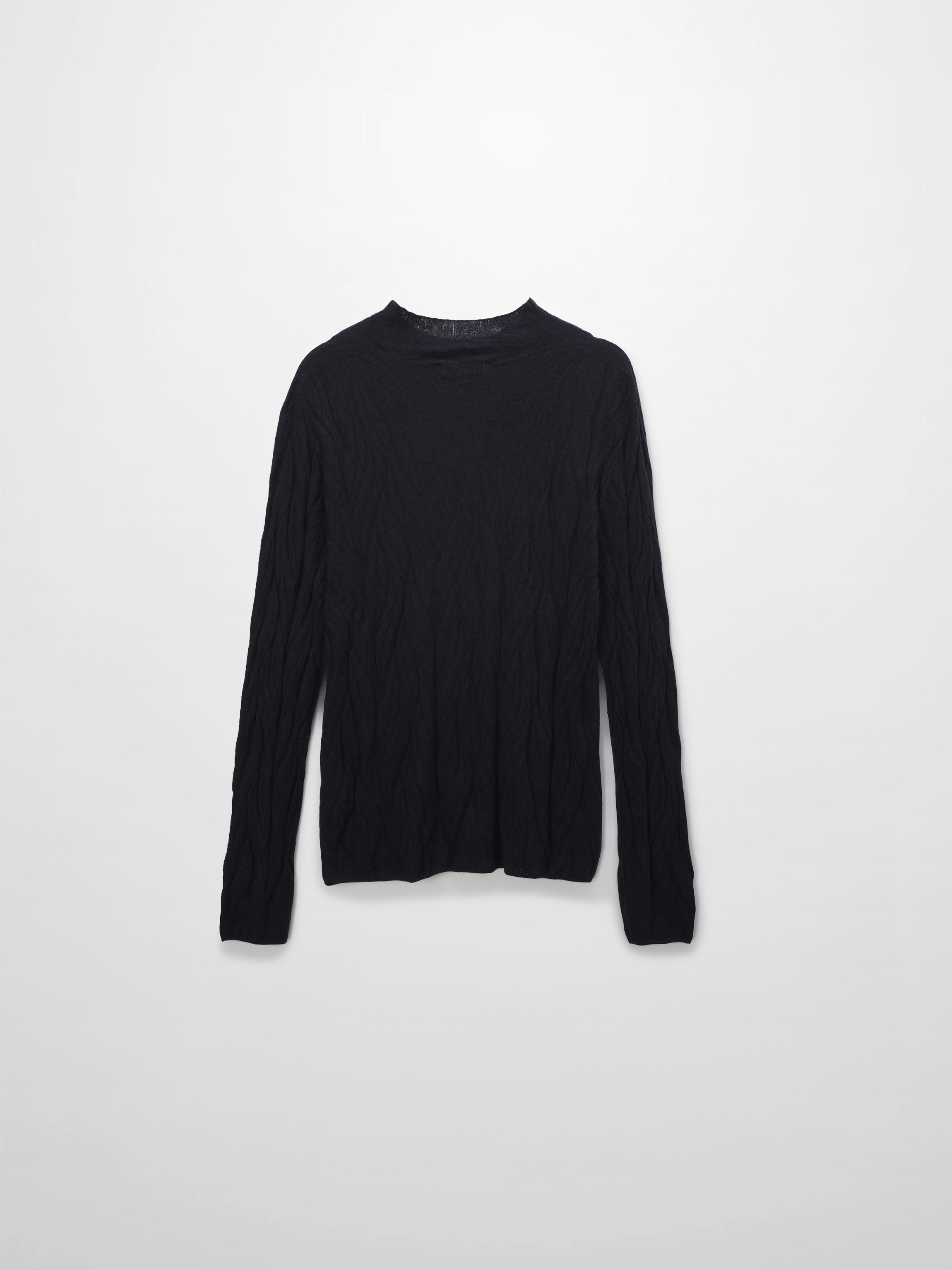 Leaf Design Turtleneck-Black