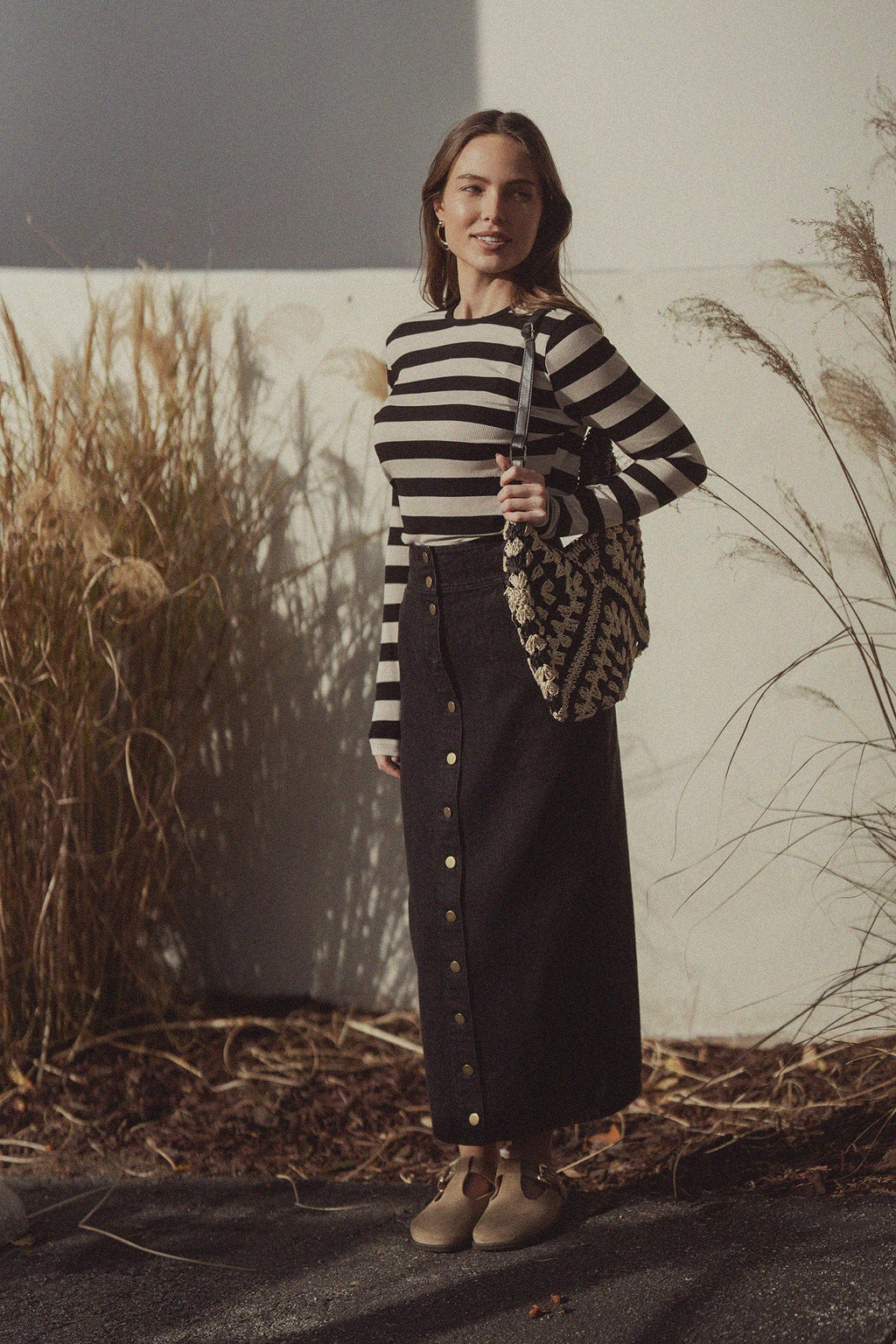 Ribbed Striped High V Tee Long Sleeve-Tan/Black