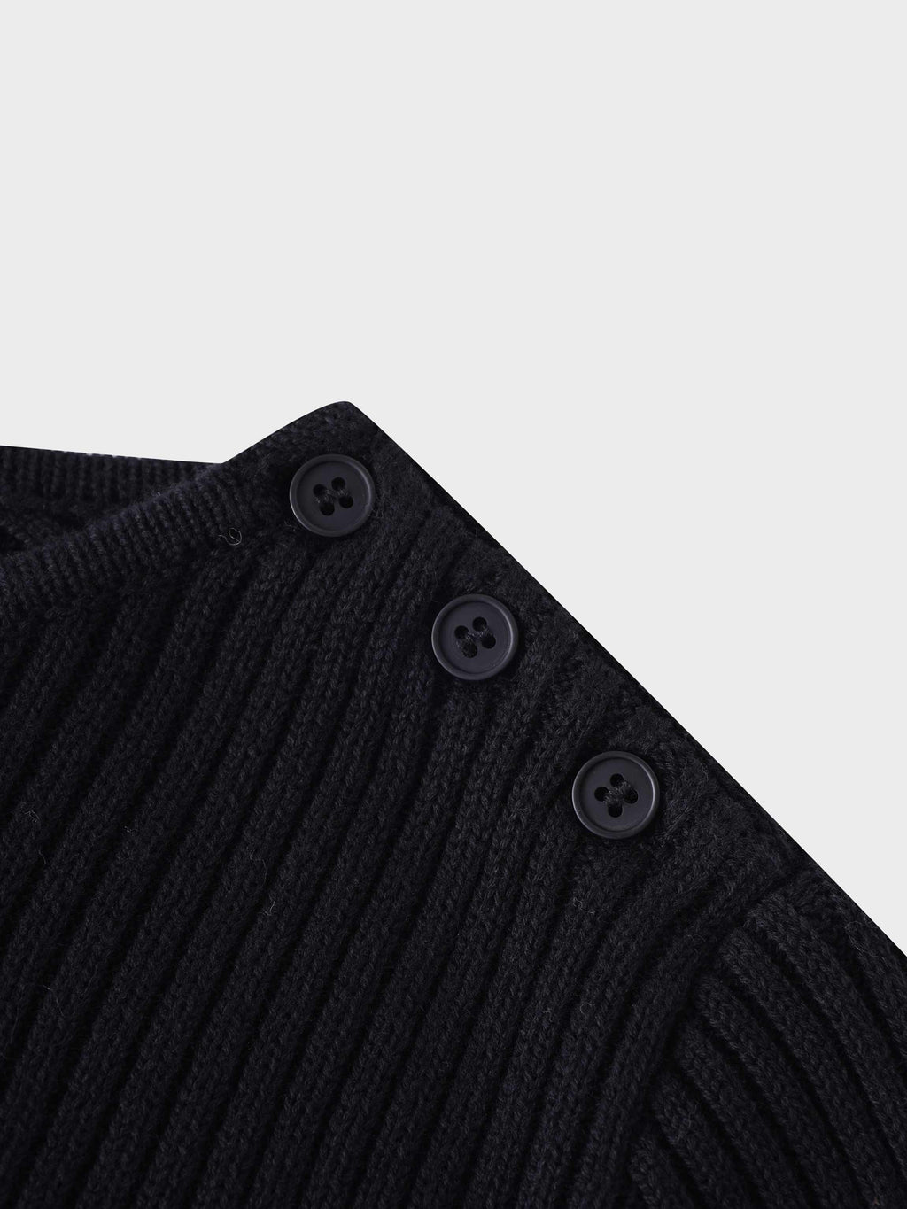 V Bottom Crop Sweater-Black