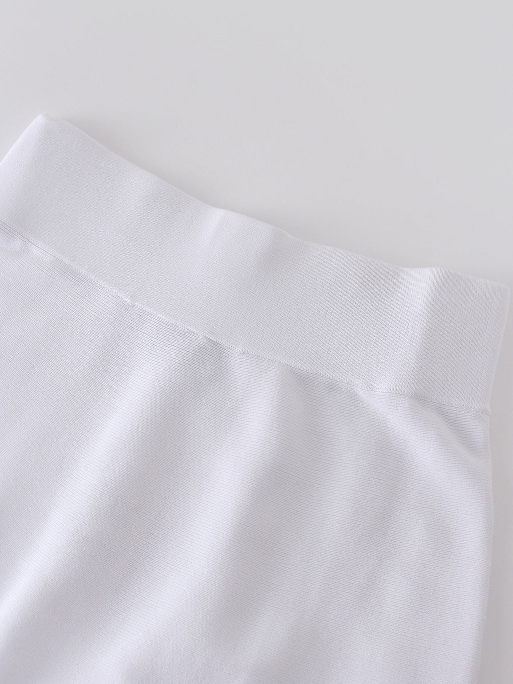 KNIT PLEATED SKIRT (27")-WHITE
