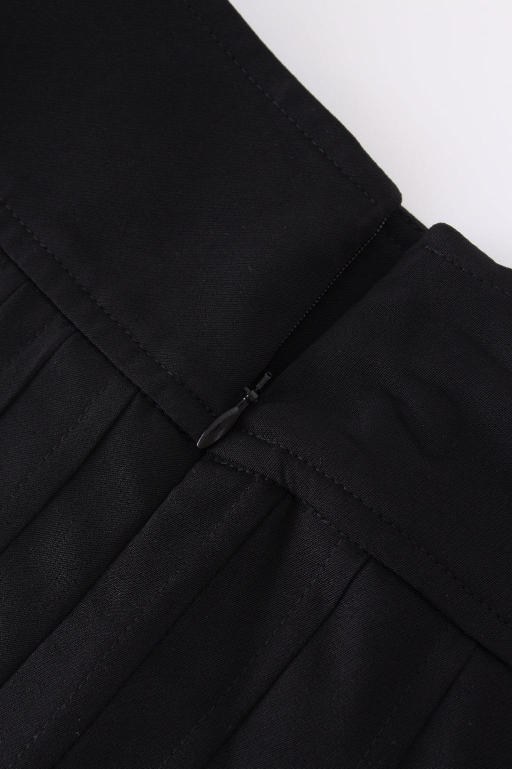 Yoke Pleated Skirt 37"-Black