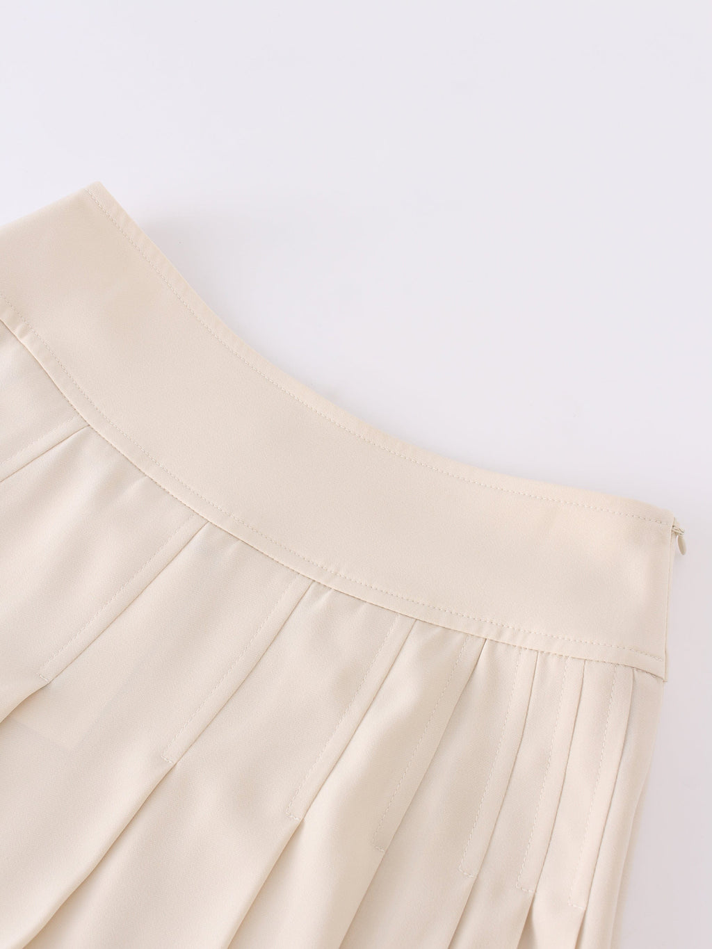Yoke Pleated Skirt 37"-Ivory