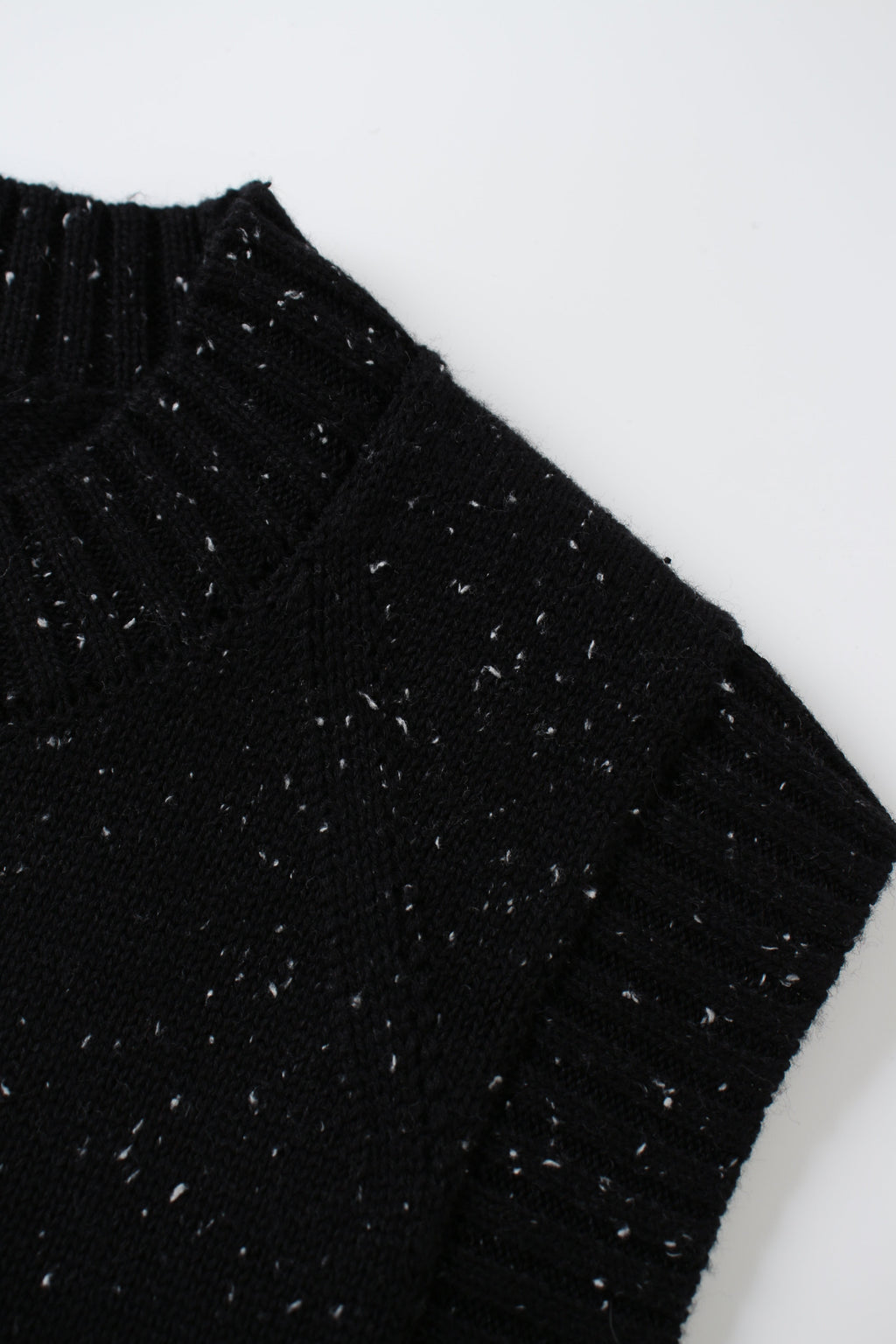 Speckled Crew Neck Vest-Black