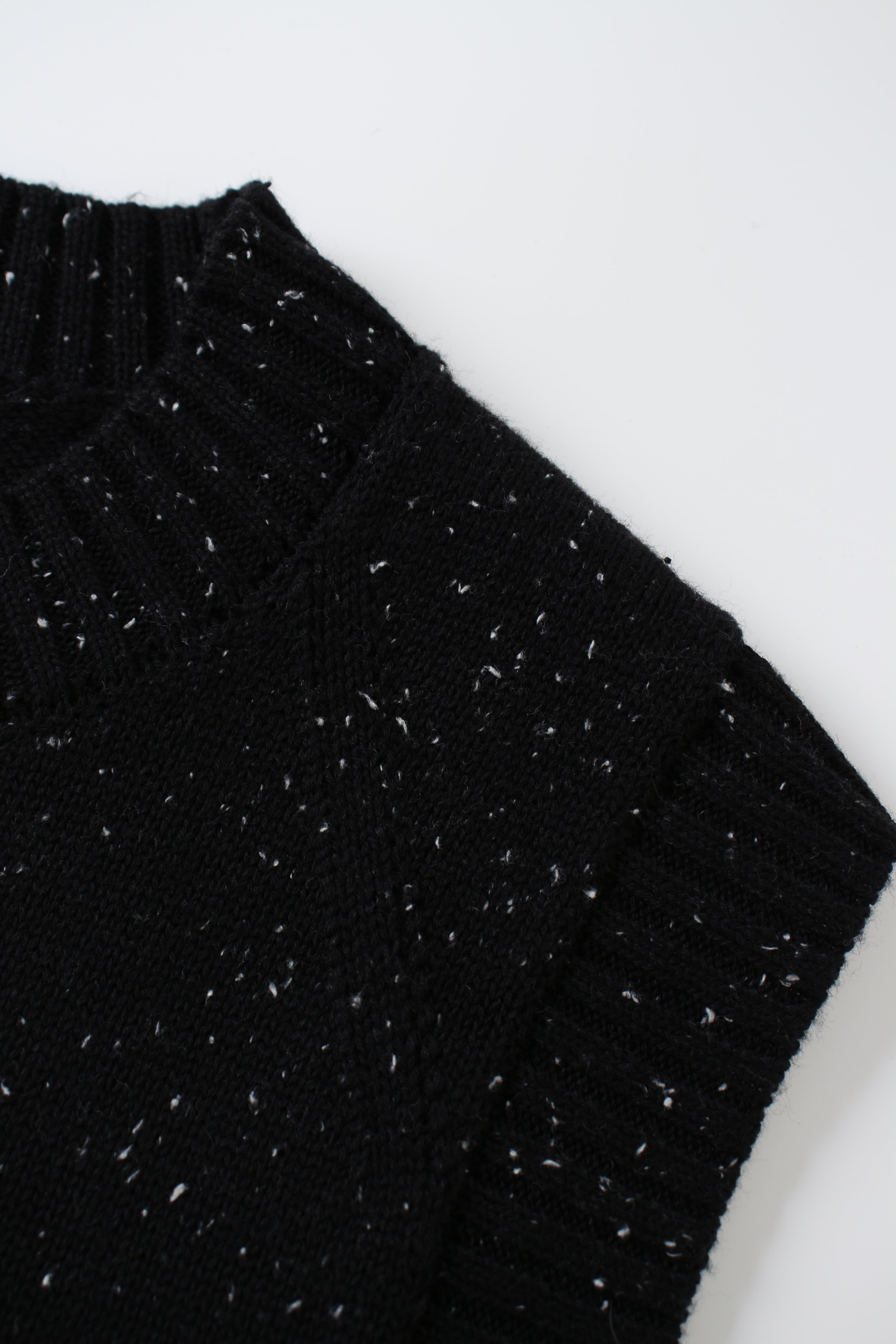 Speckled Crew Neck Vest-Black