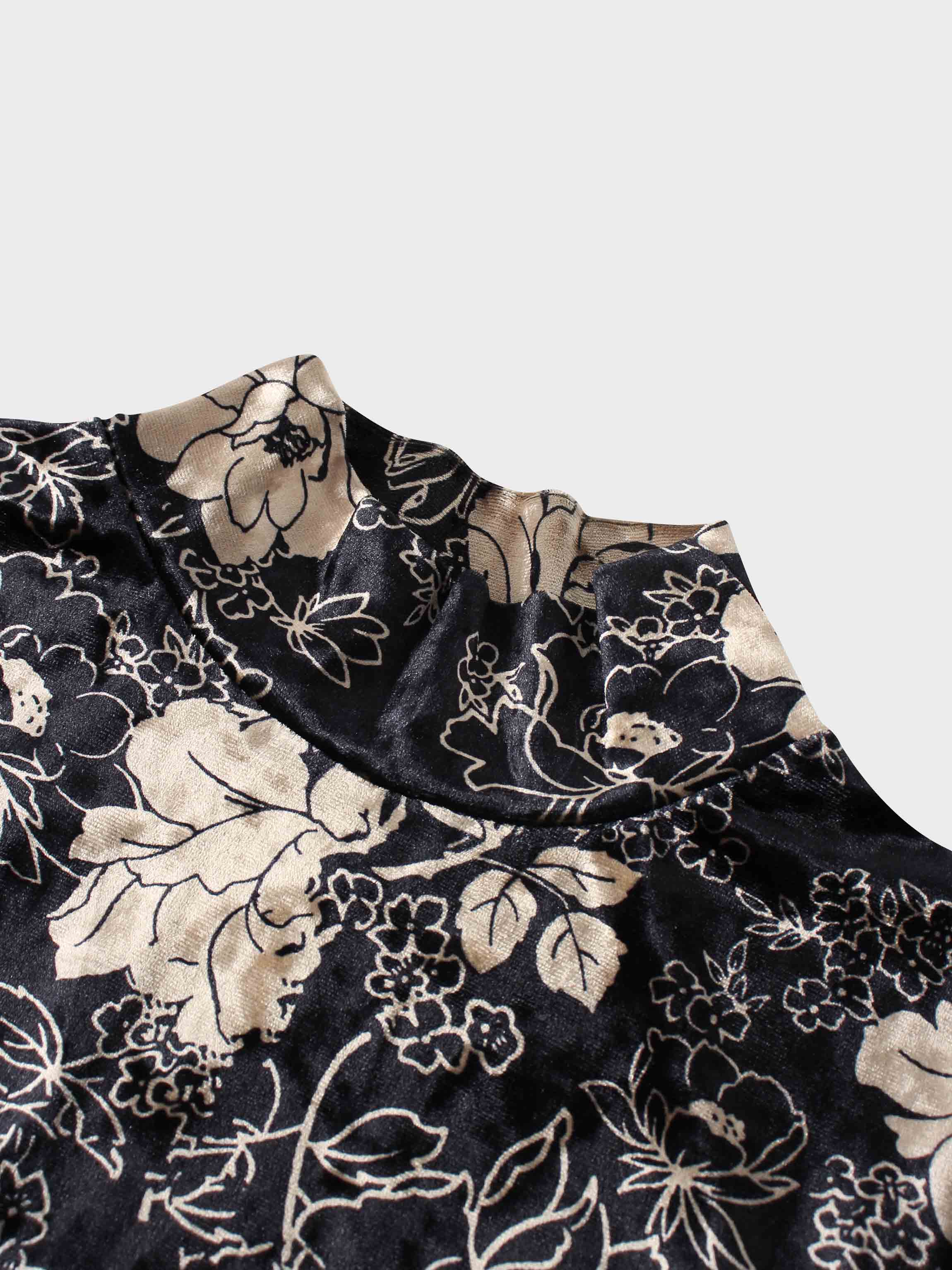 Printed Velour Turtleneck-Gold Floral