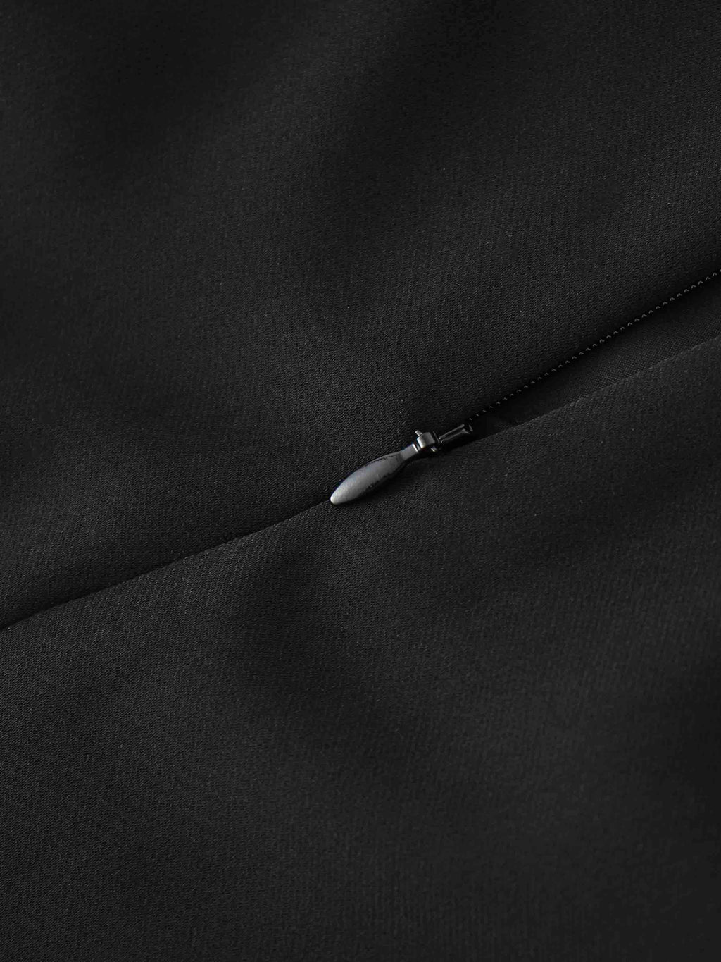 Side Pleat A-Line Short Skirt-Black