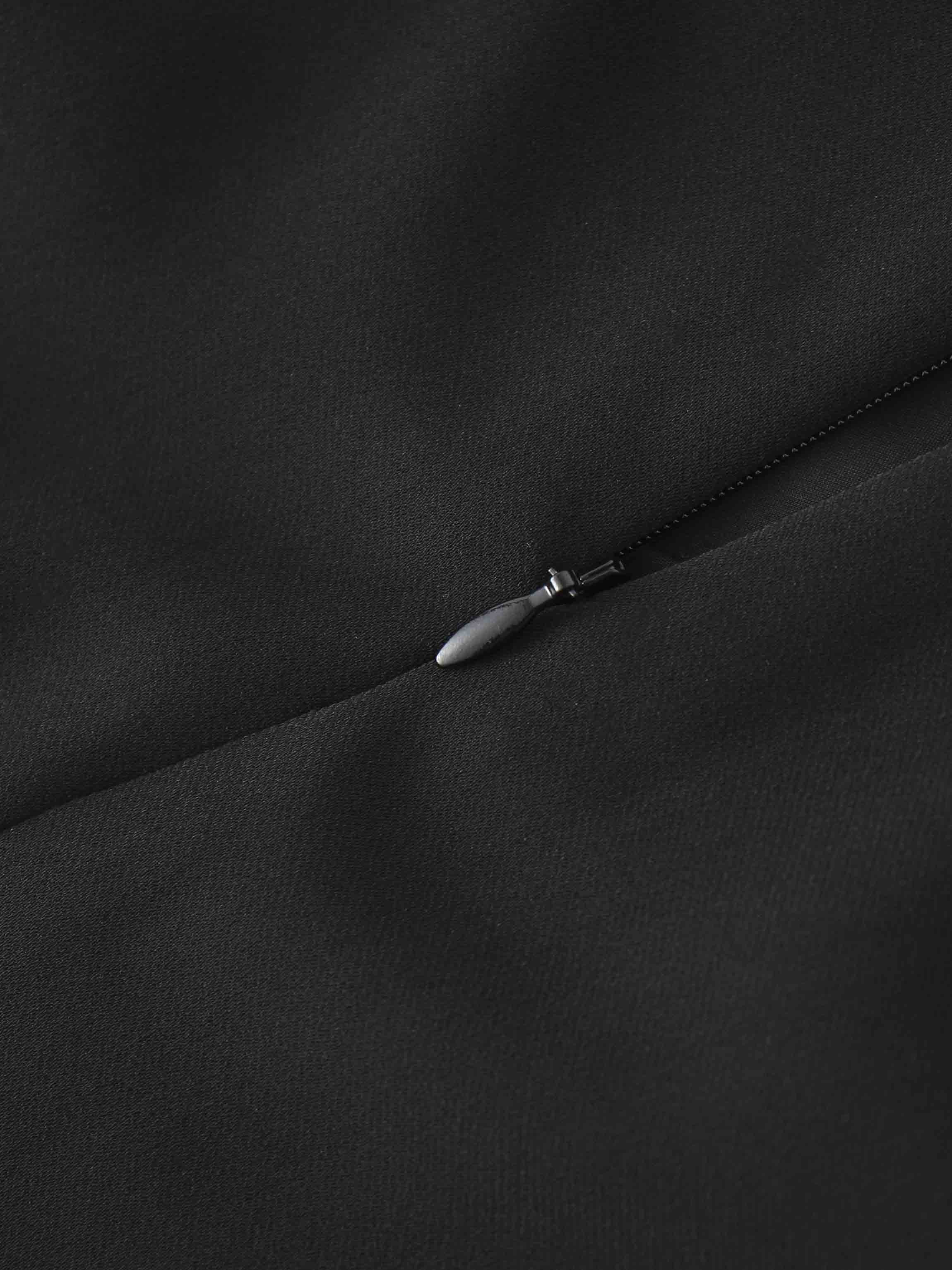 Side Pleat A-Line Short Skirt-Black