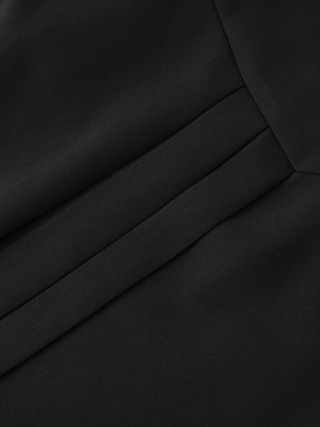 Side Pleat A-Line Short Skirt-Black