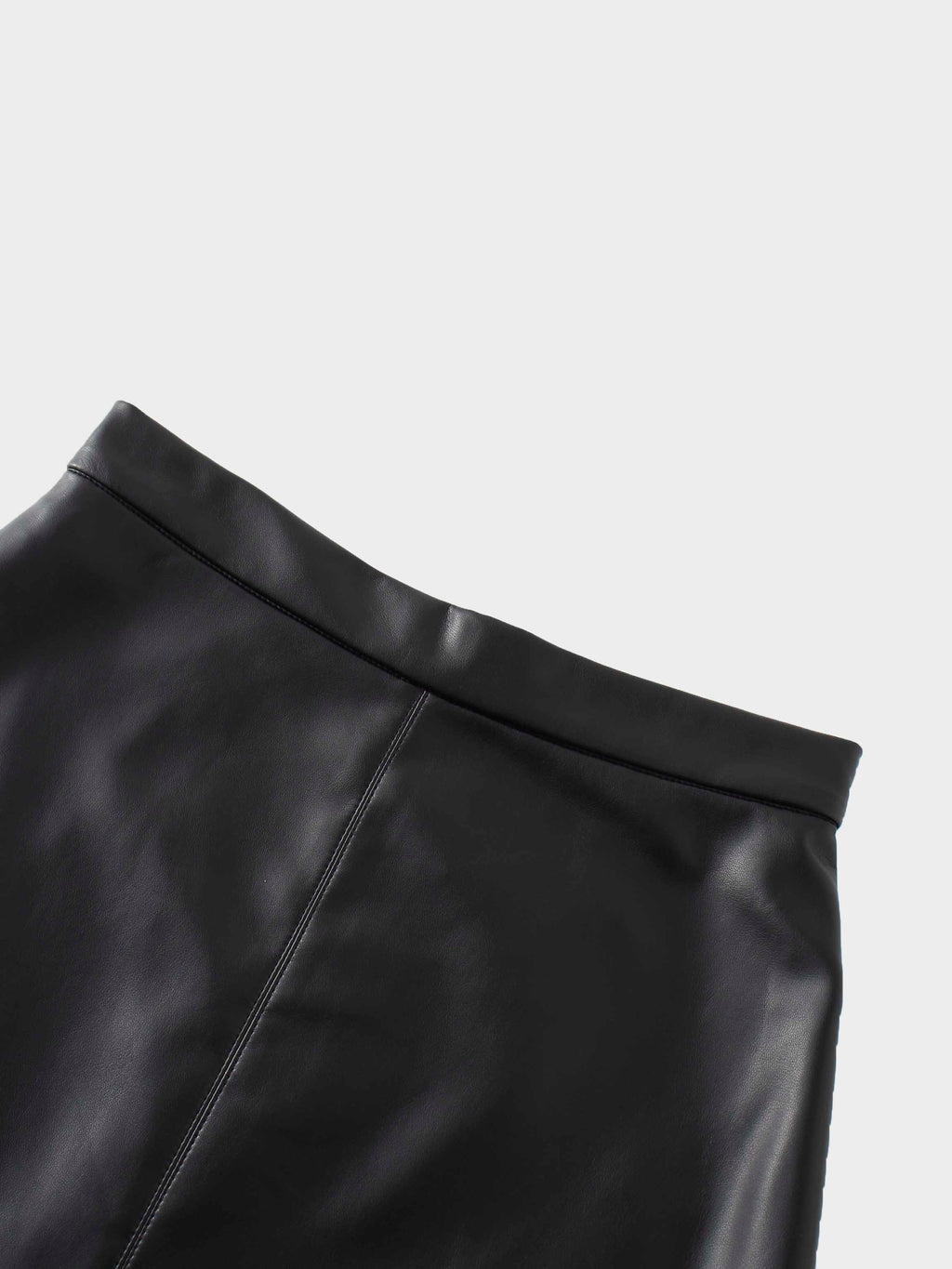 Short A-Line Seamed Faux Leather Skirt-Black