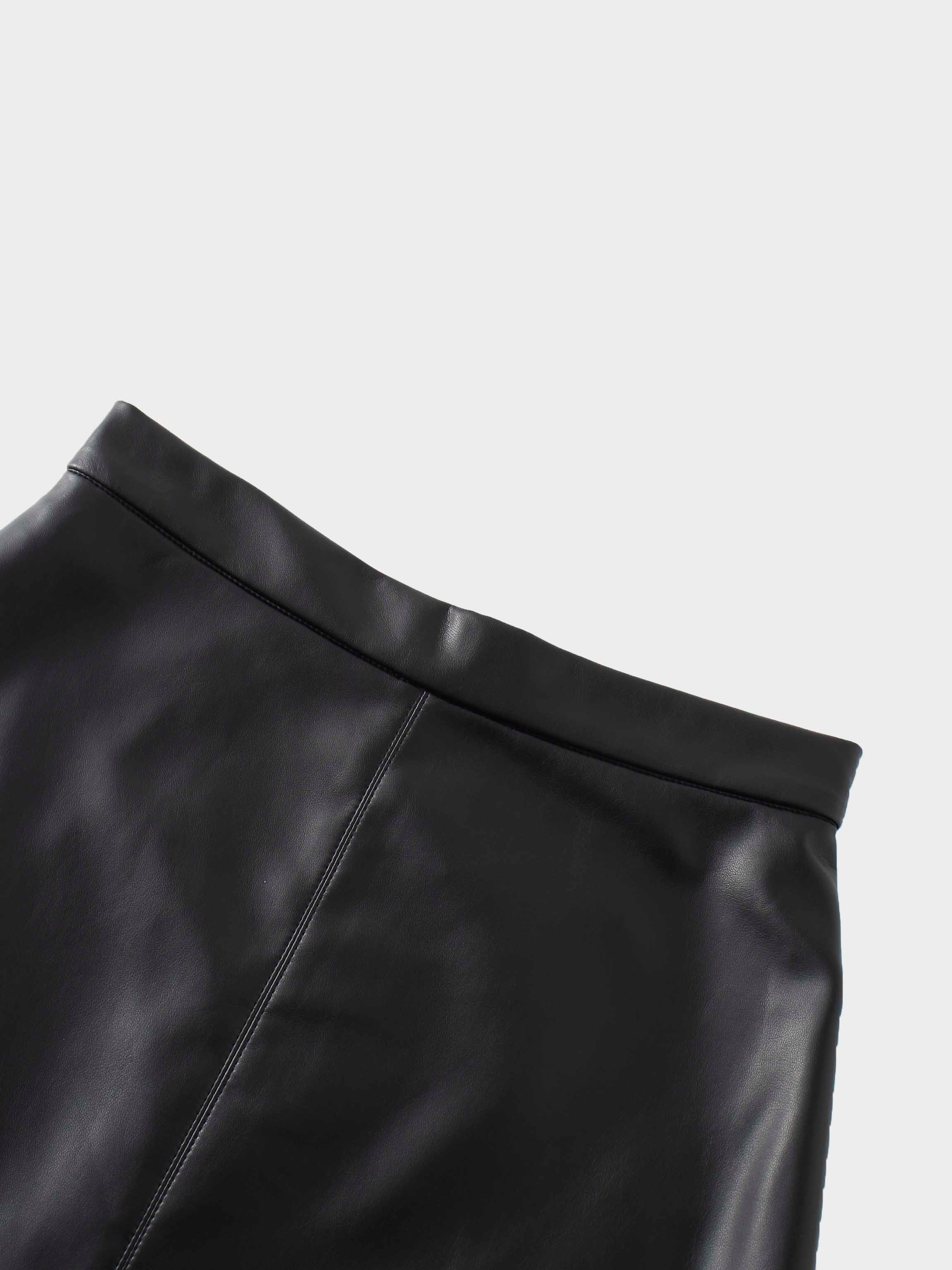 Short A-Line Seamed Faux Leather Skirt-Black