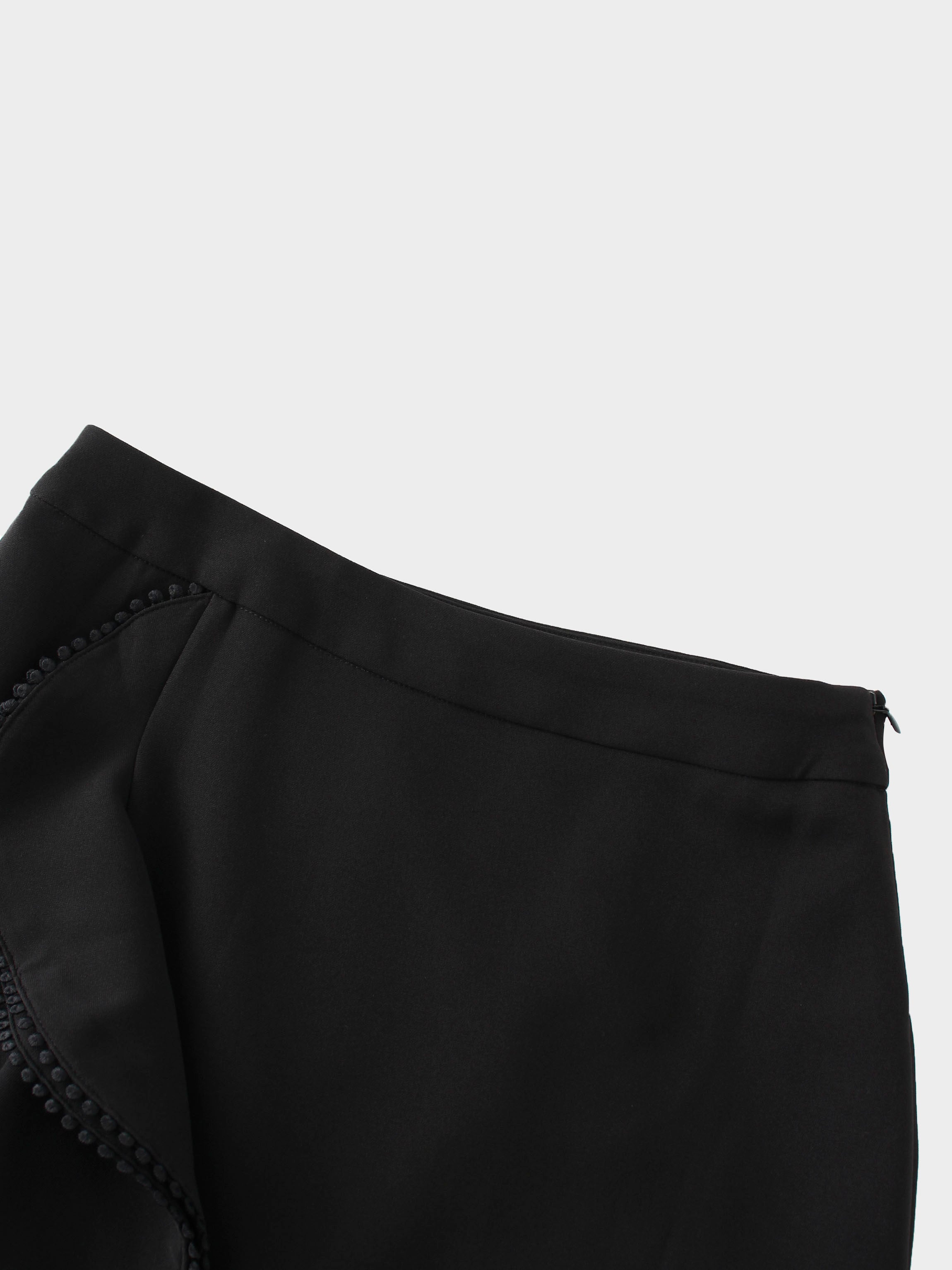 Side Ruffle Skirt-Black