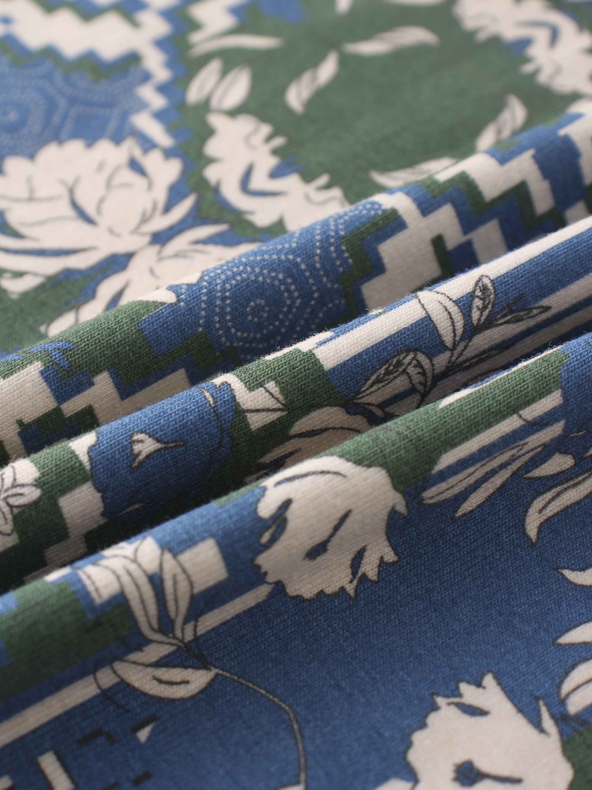 Printed Collar Snap Tee-Carpet of Roses