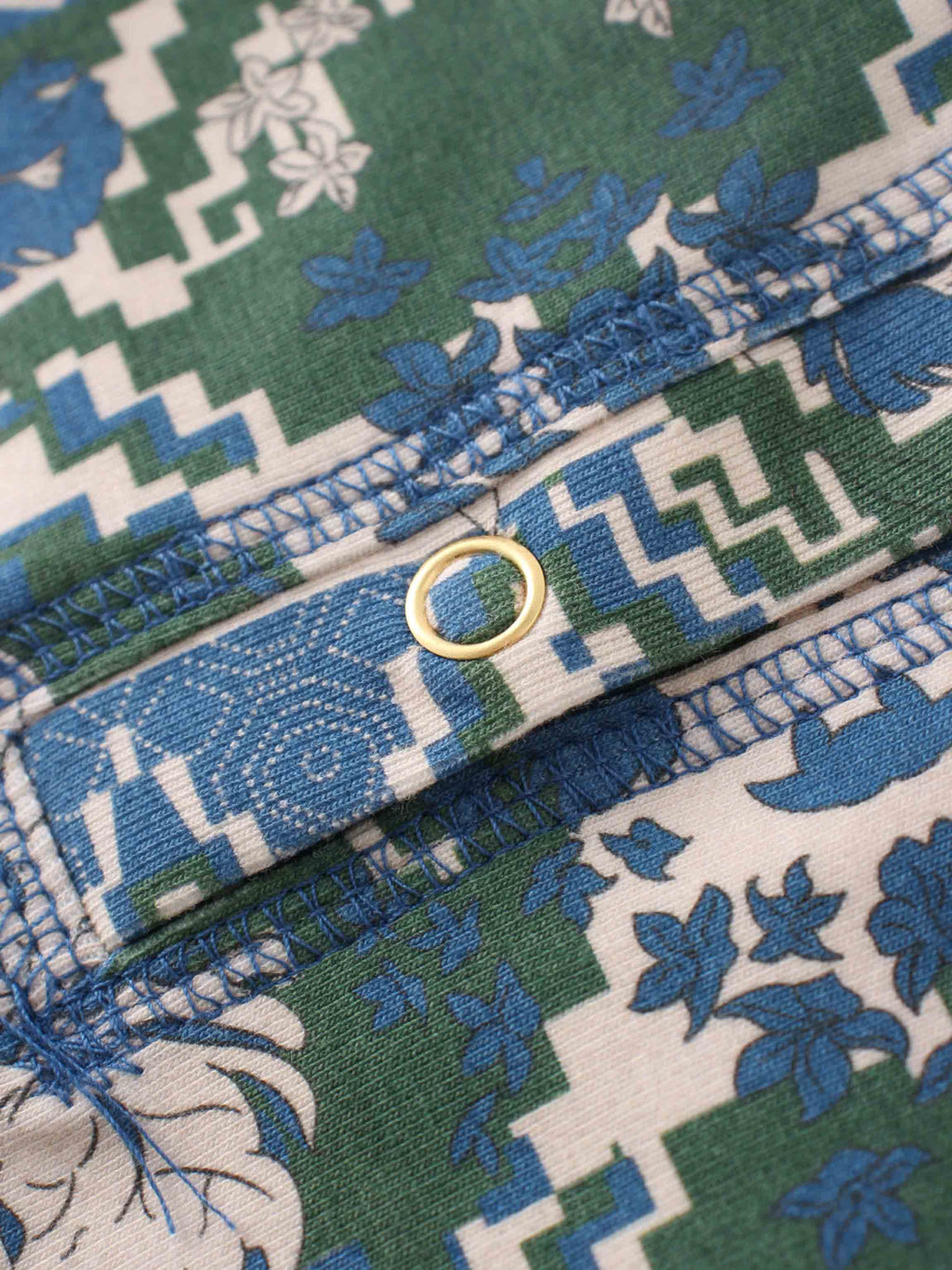 Printed Collar Snap Tee-Carpet of Roses