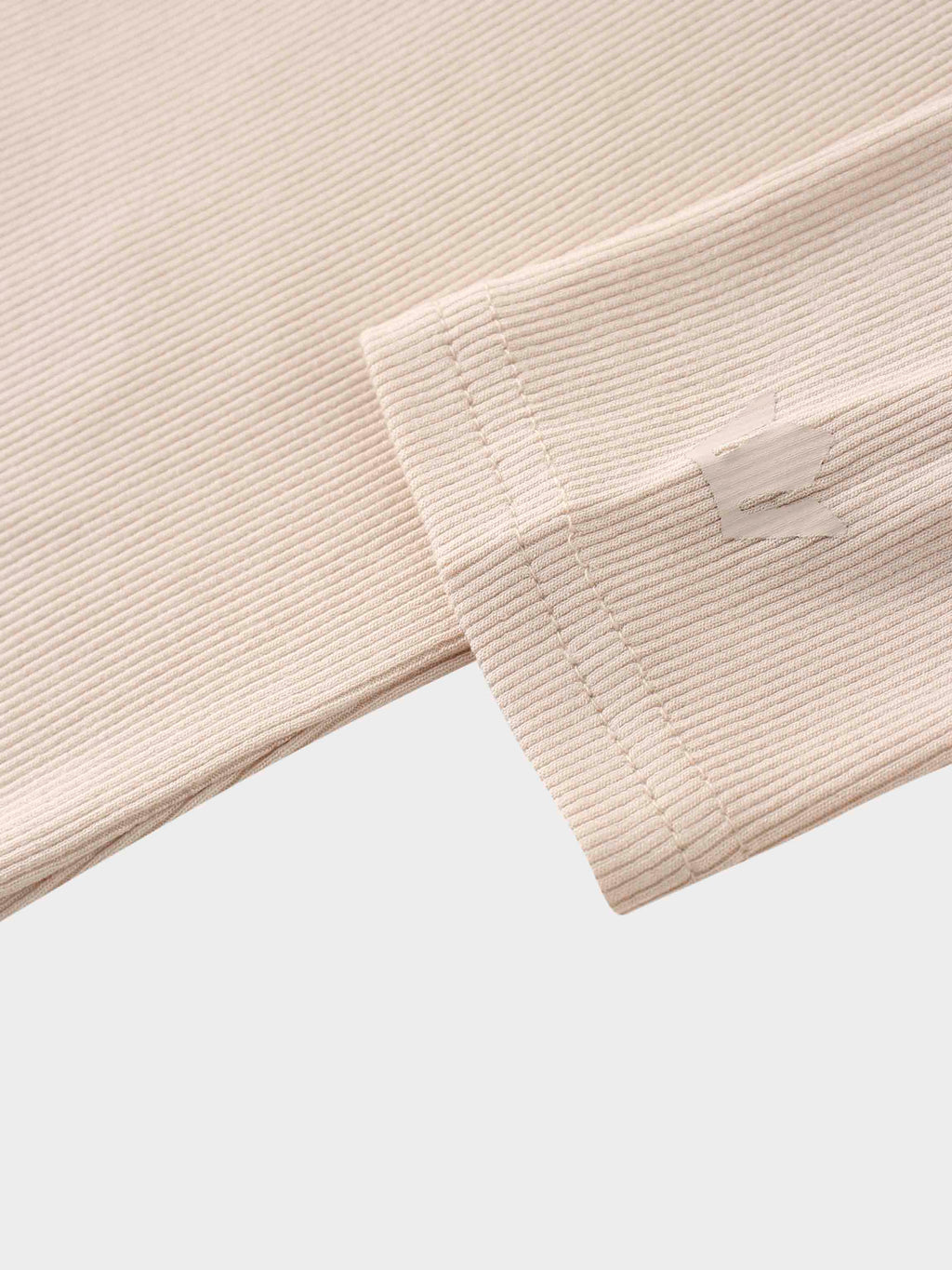 RIBBED HIGH V TEE LS-BEIGE
