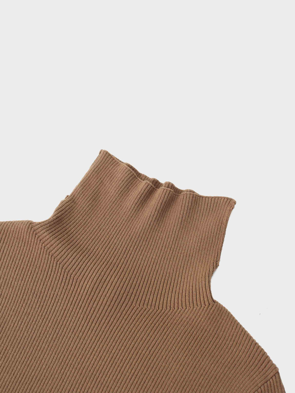 Knit Ribbed Turtleneck-Mocha Mousse