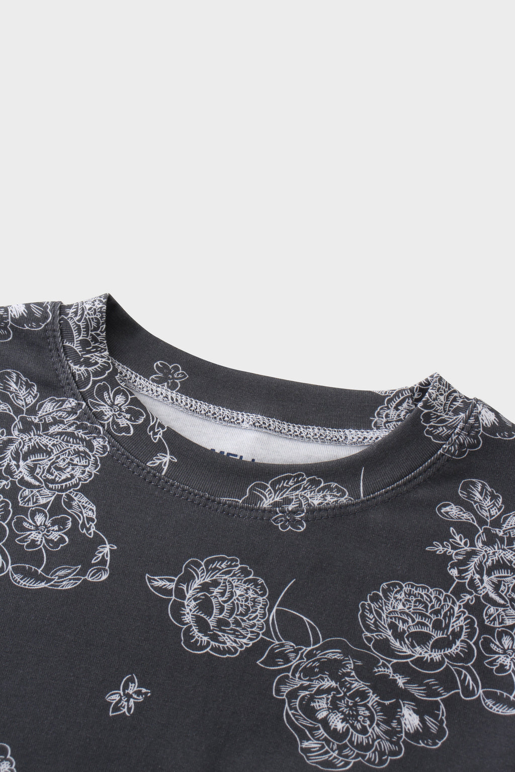 Basic Printed T-shirt-Grey Floral