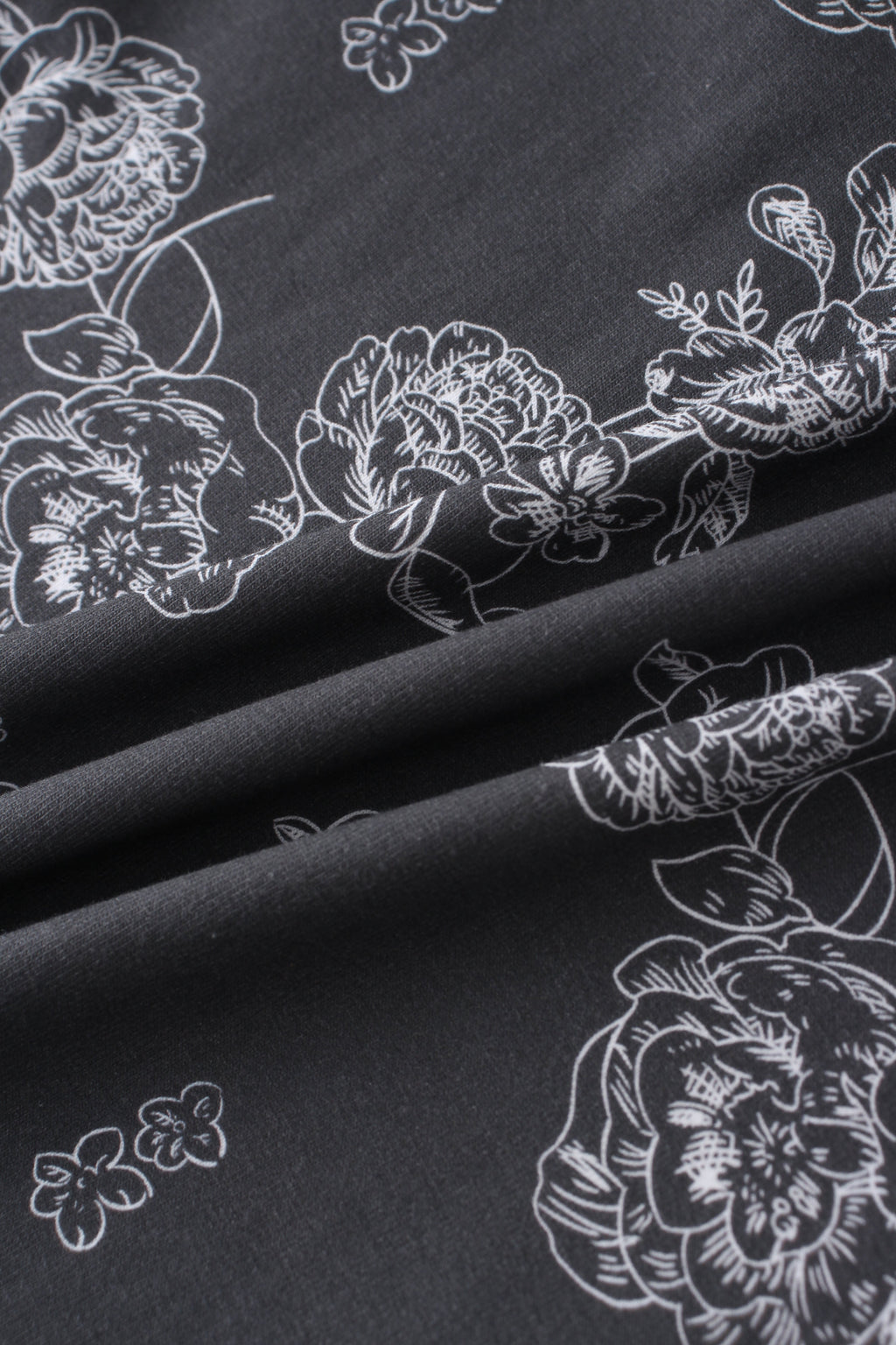 Basic Printed T-shirt-Grey Floral