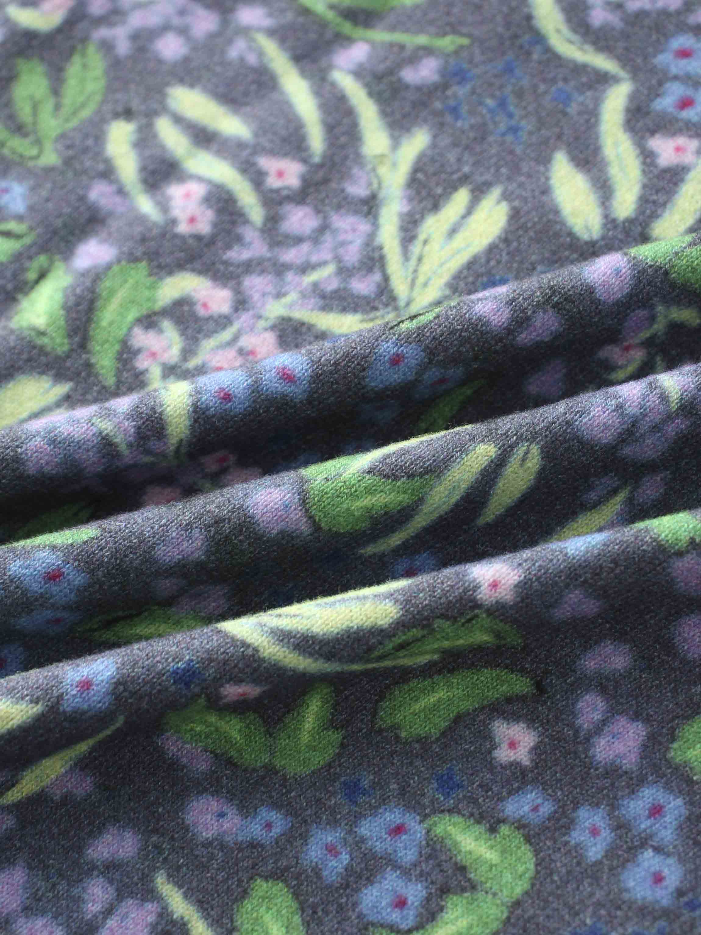 Floral Design Sweater-Lavender Blossom