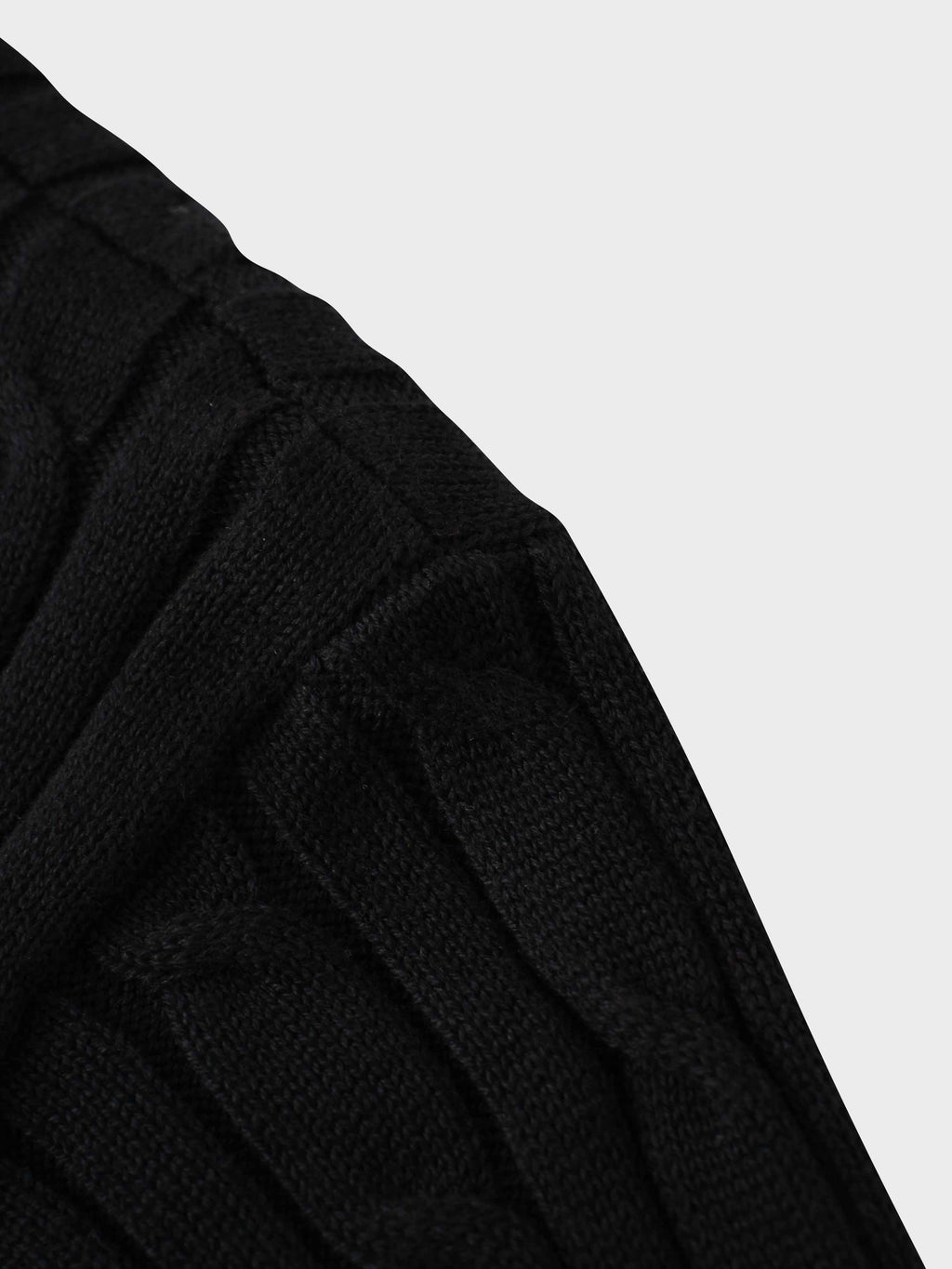 Crew Neck Cable Sweater-Black