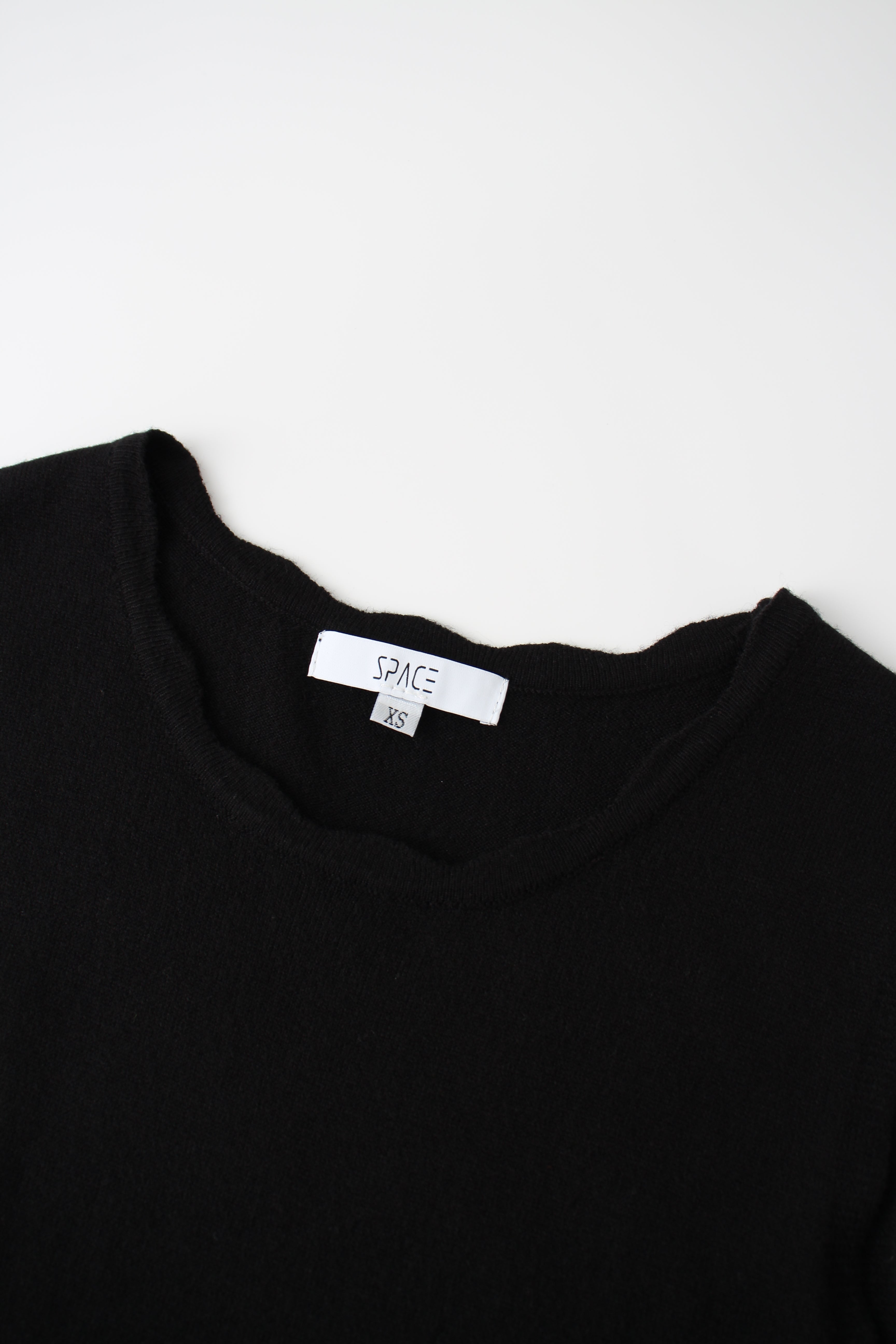 Knit Crop Sweater Dress Set-Black/Cream