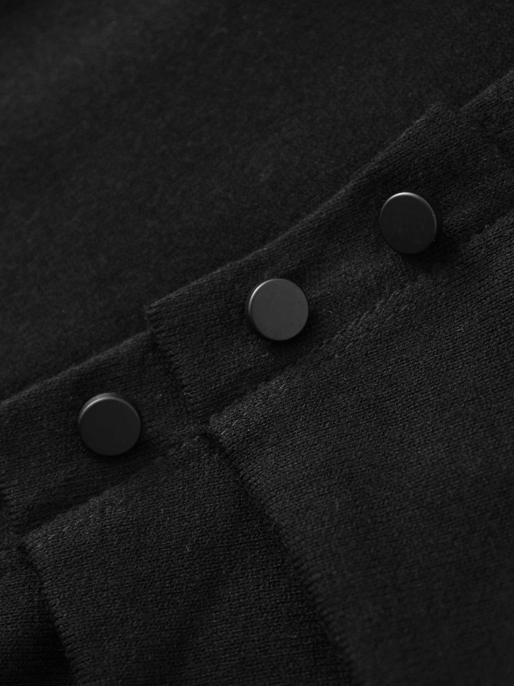 Side Shirred Button Down Knit-Black