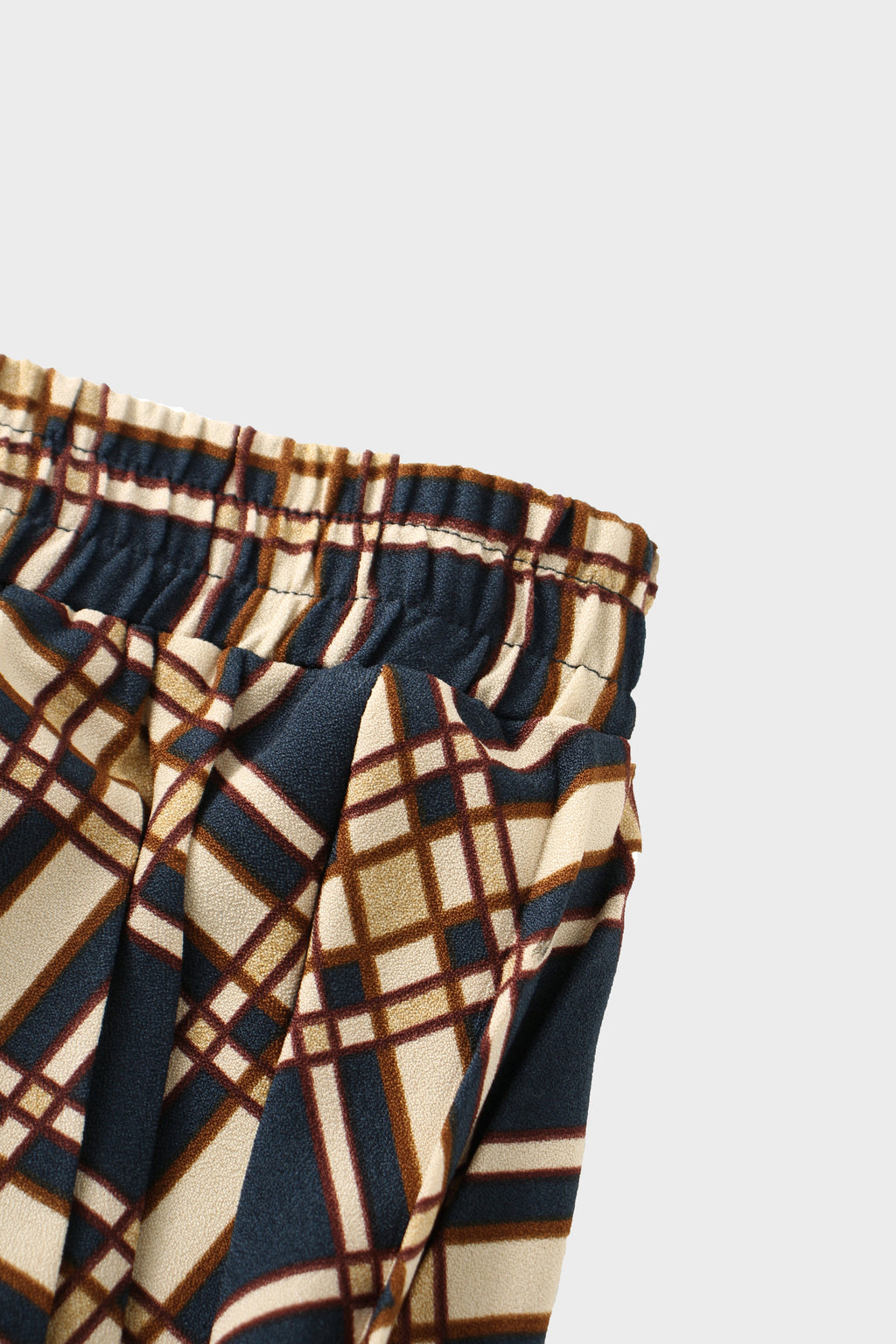 Covered Band Pleated Skirt-Navy Plaid