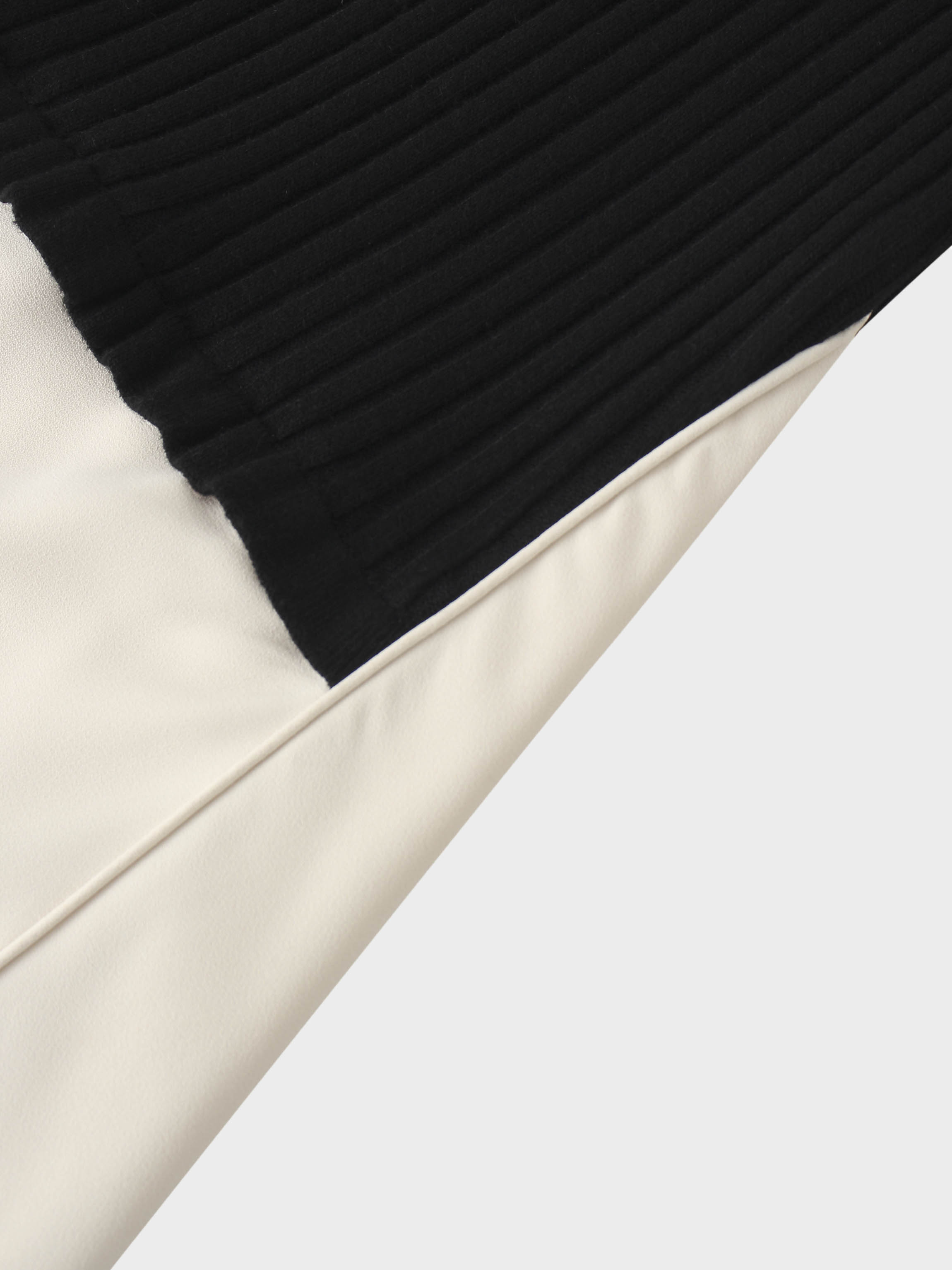 Crepe Bottom Dress-Black/Cream