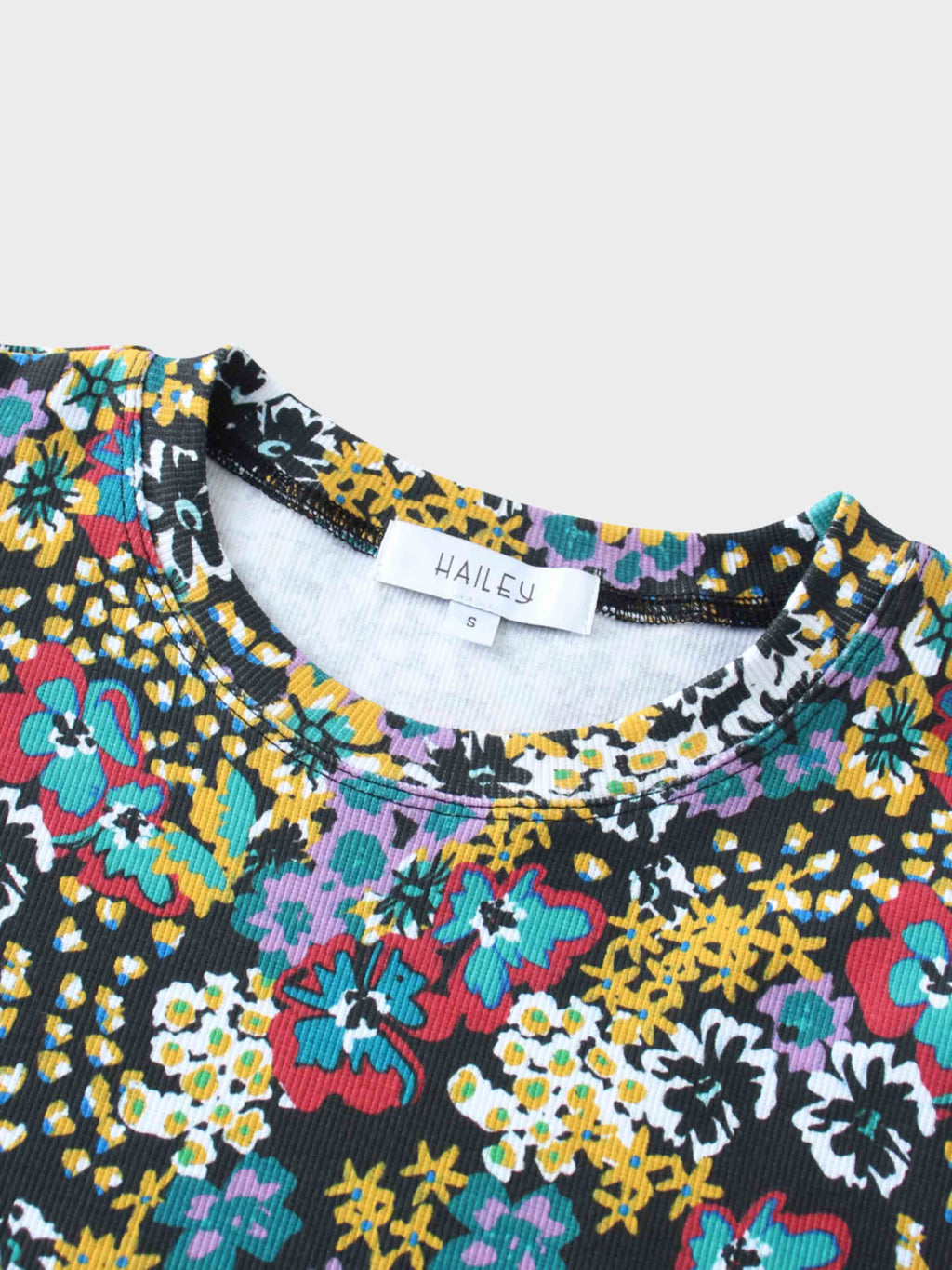 Ribbed Crew Neck Puff Sleeve Top-Colored Floral