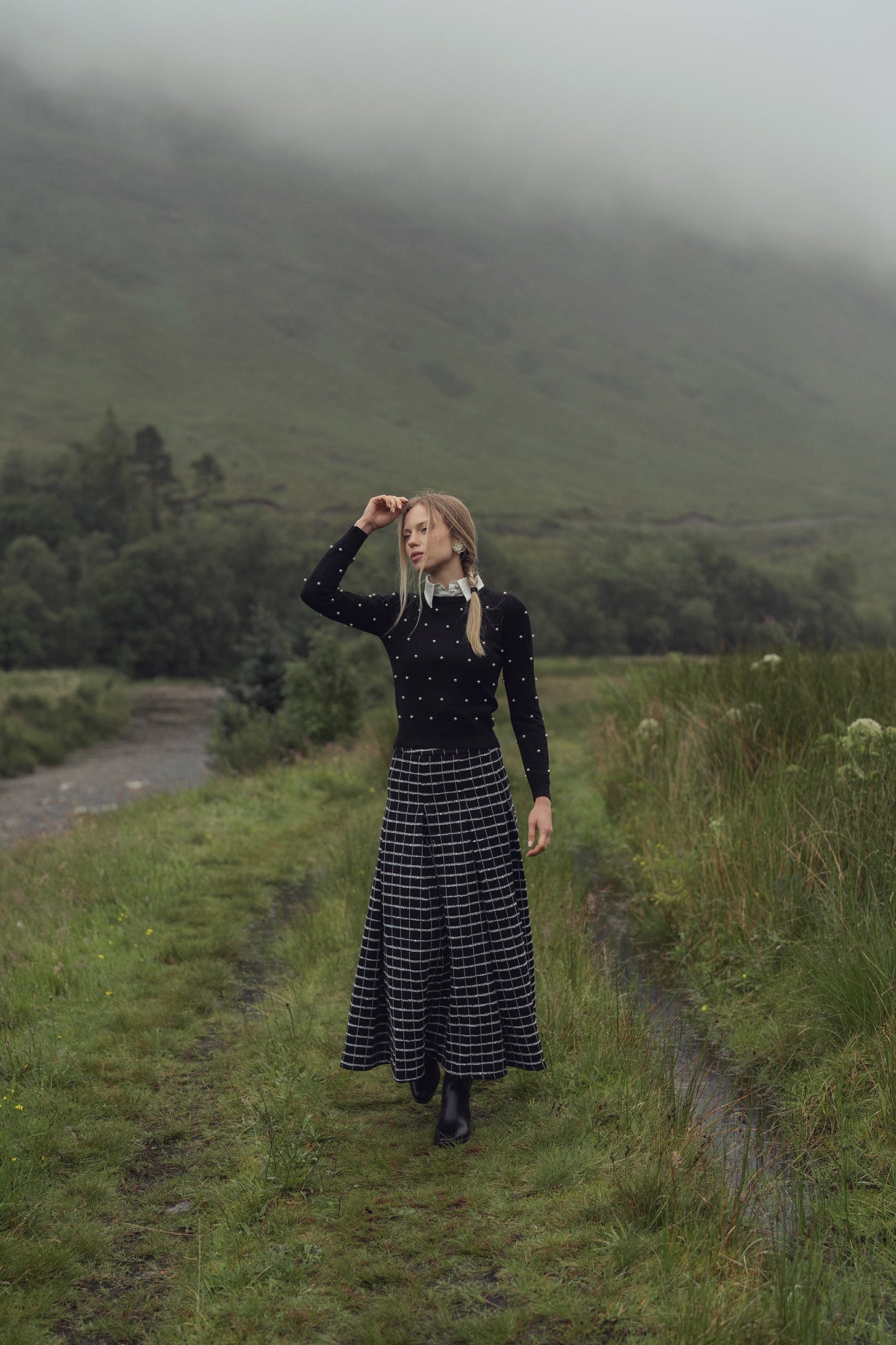 Boucle Pleat Skirt-Black and White