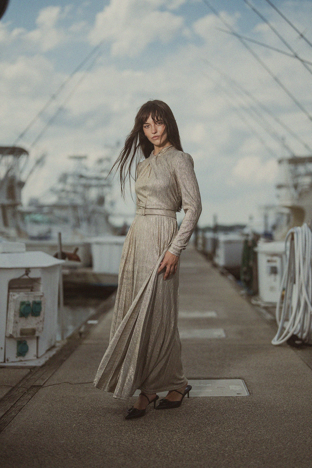 Shimmer Front Knot Pleat Dress 50"-Gold