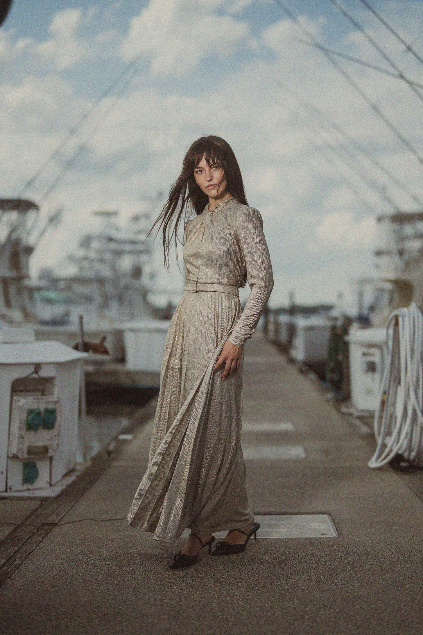 Shimmer Front Knot Pleat Dress 50"-Gold