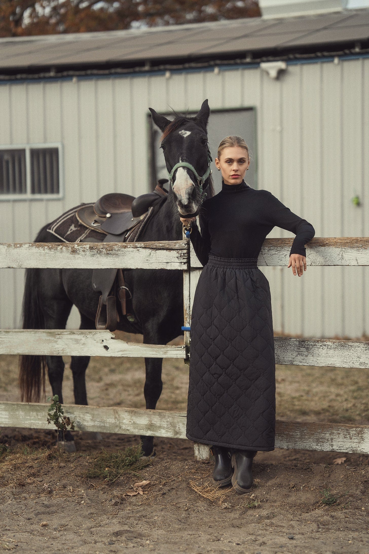 Quilted Puff Skirt-Black