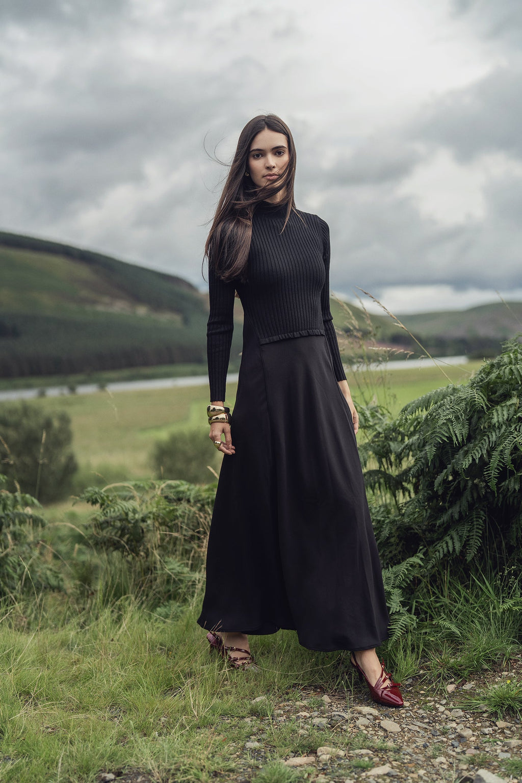 Crepe Bottom Dress-Black/Black