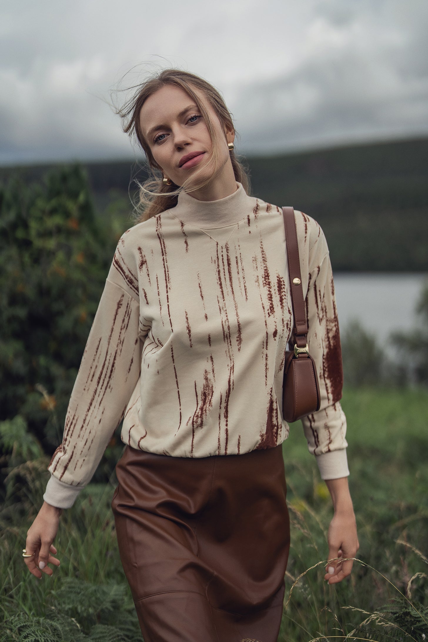 Tie Dye Splash Sweatshirt-Cream/Brown