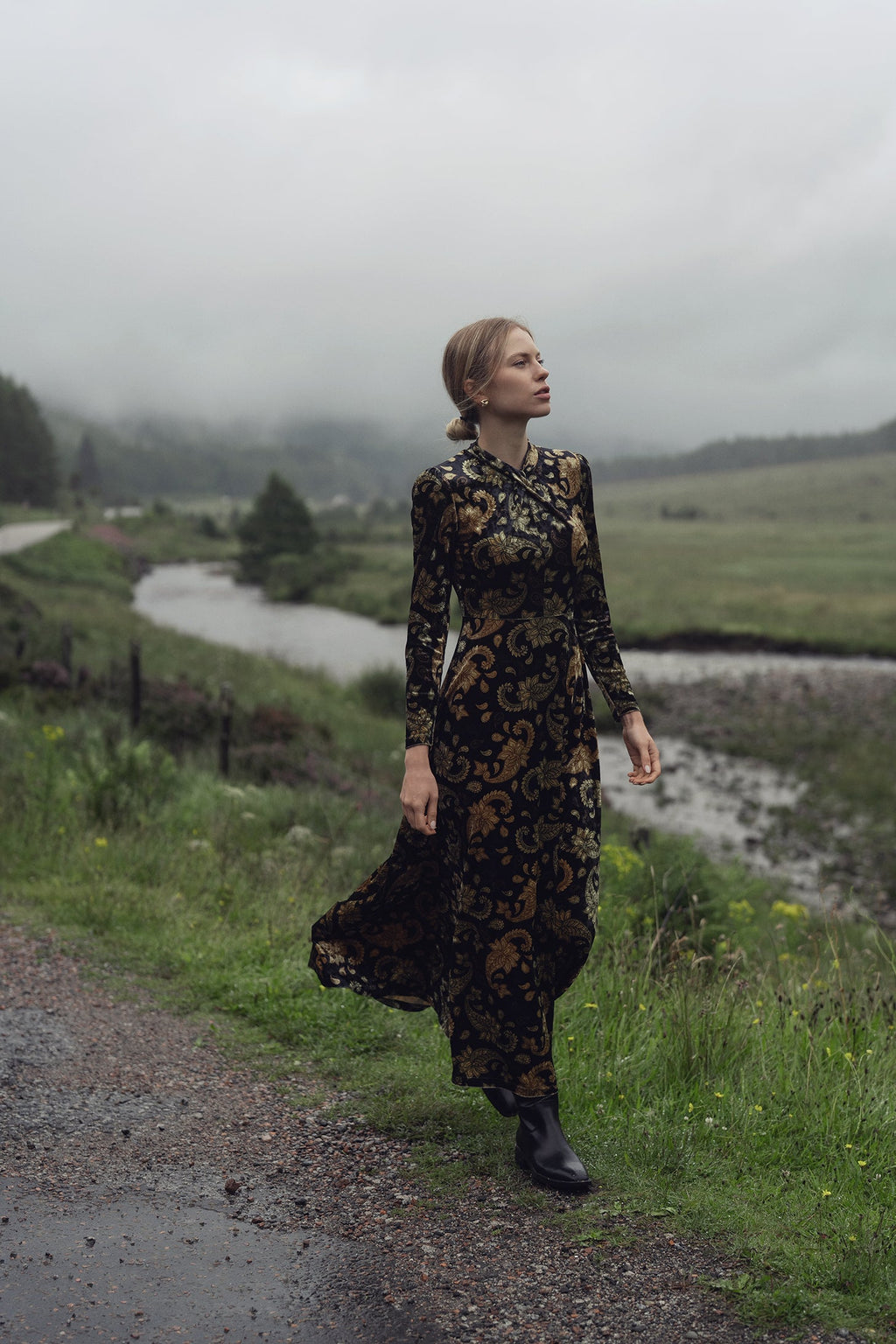 Velour Front Knot Maxi Dress-Gold Paisley